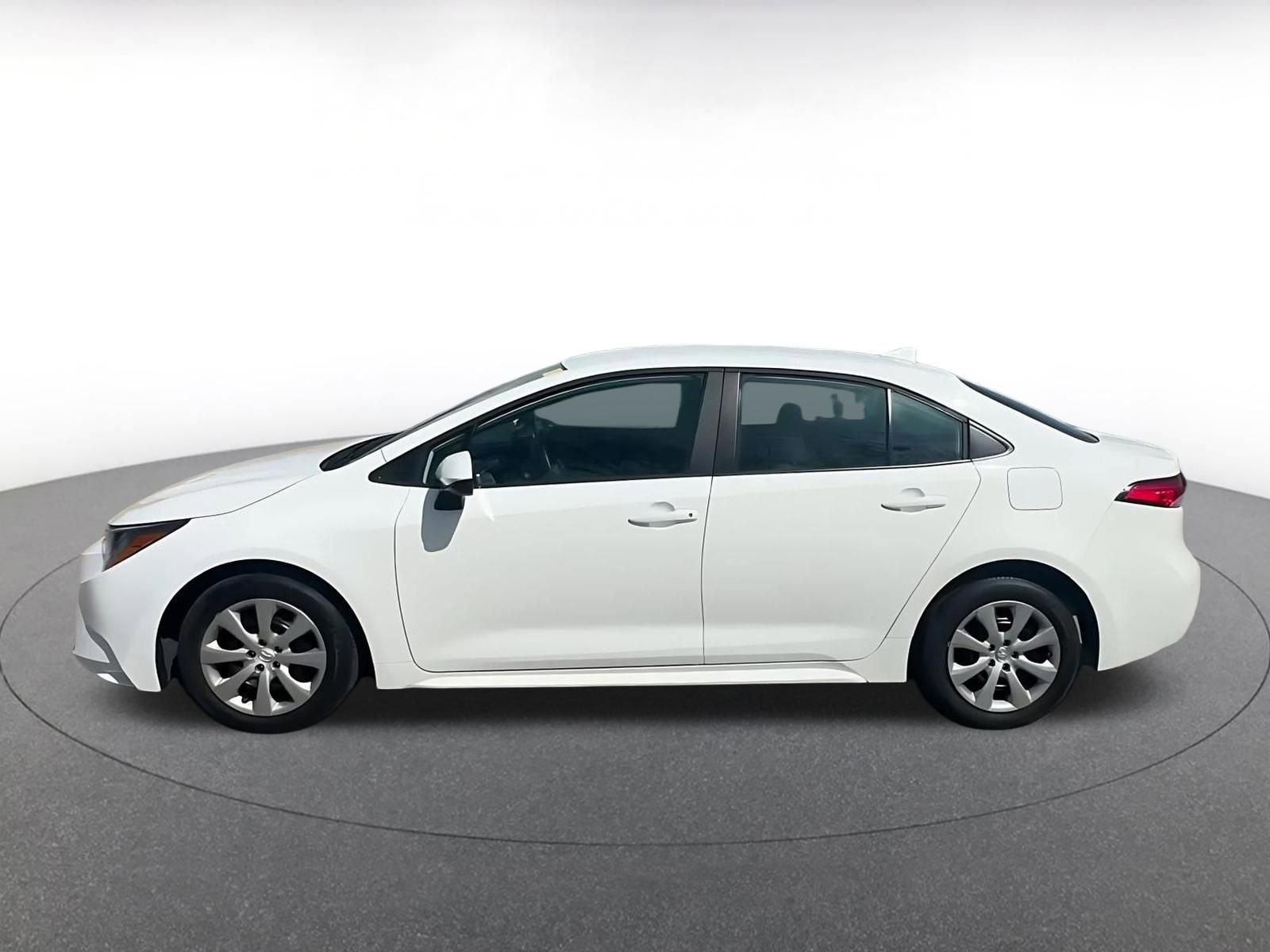 Thumbnail: 2025 Toyota Corolla - 9