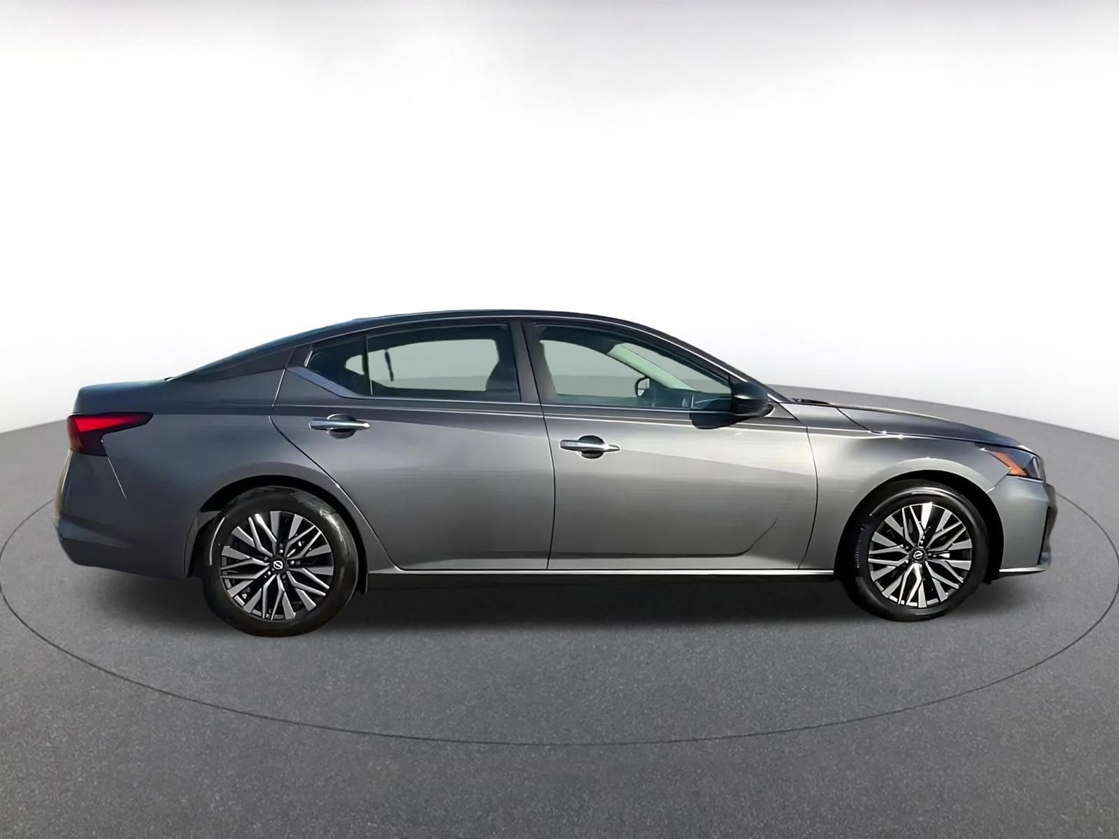 Thumbnail: 2025 Nissan Altima - 16