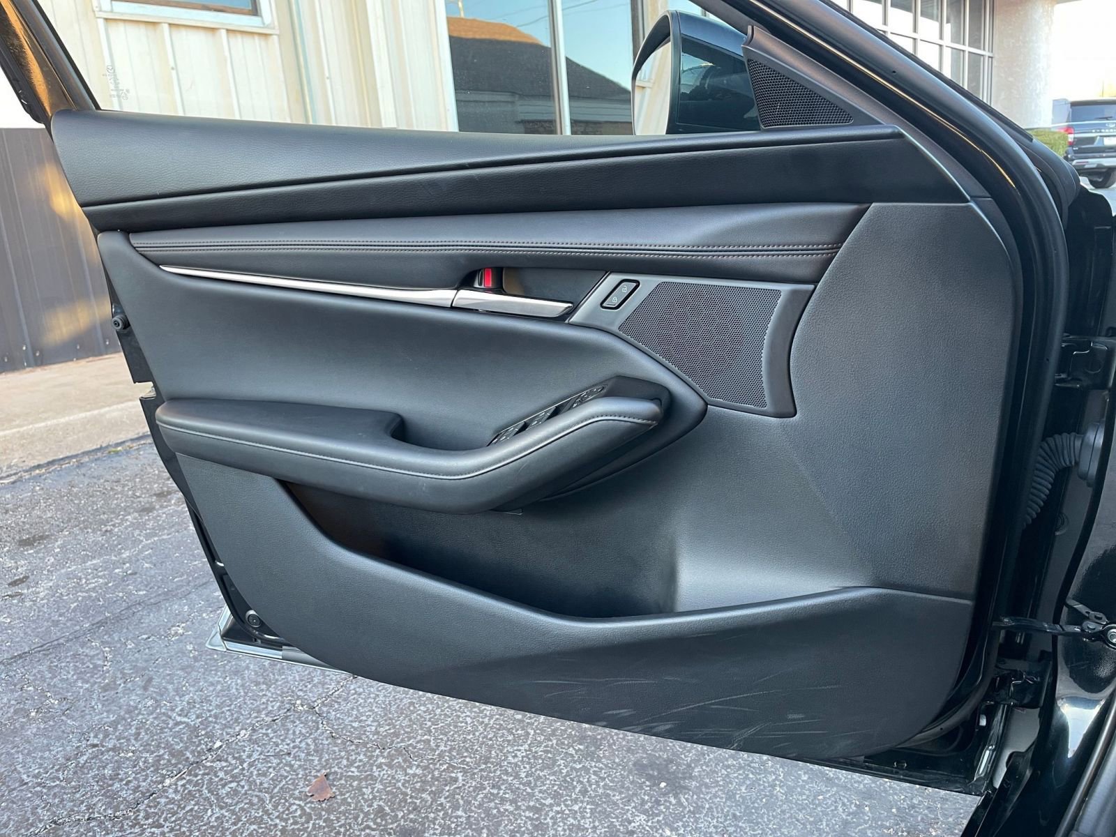 Thumbnail: 2025 Mazda Mazda3 - 20