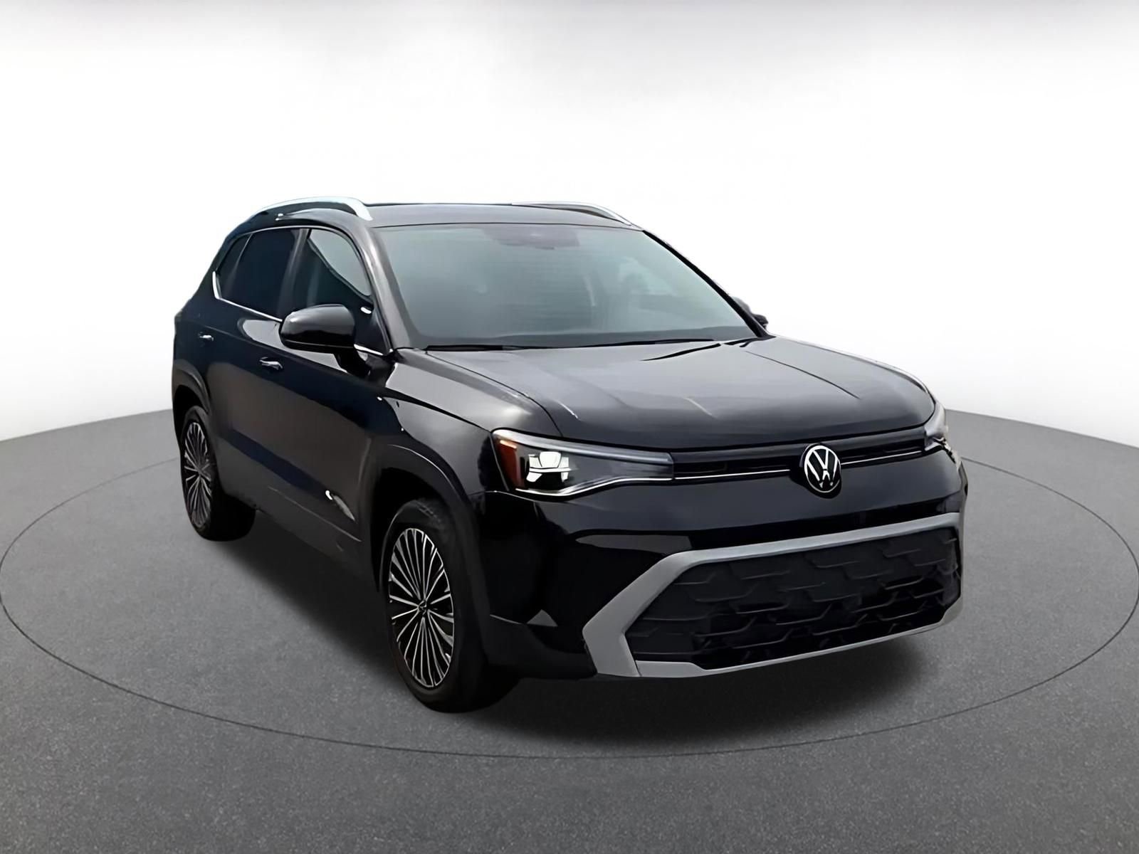 Thumbnail: 2025 Volkswagen Taos - 3