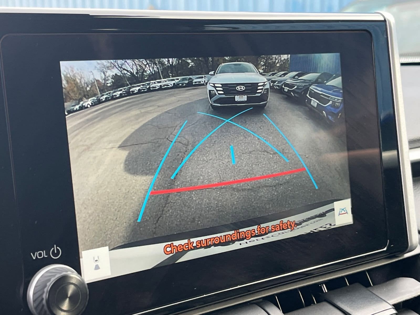 Thumbnail: 2025 Toyota RAV4 - 17