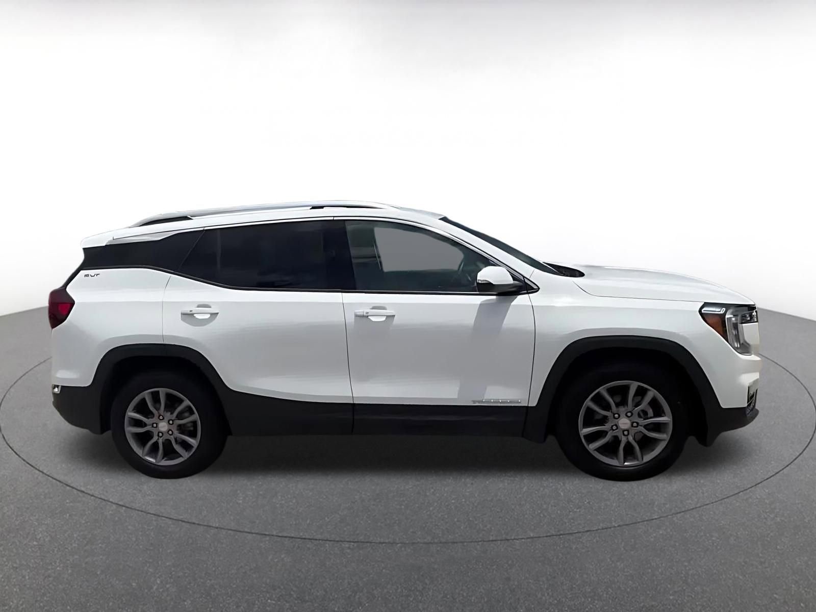 Thumbnail: 2024 GMC Terrain - 16