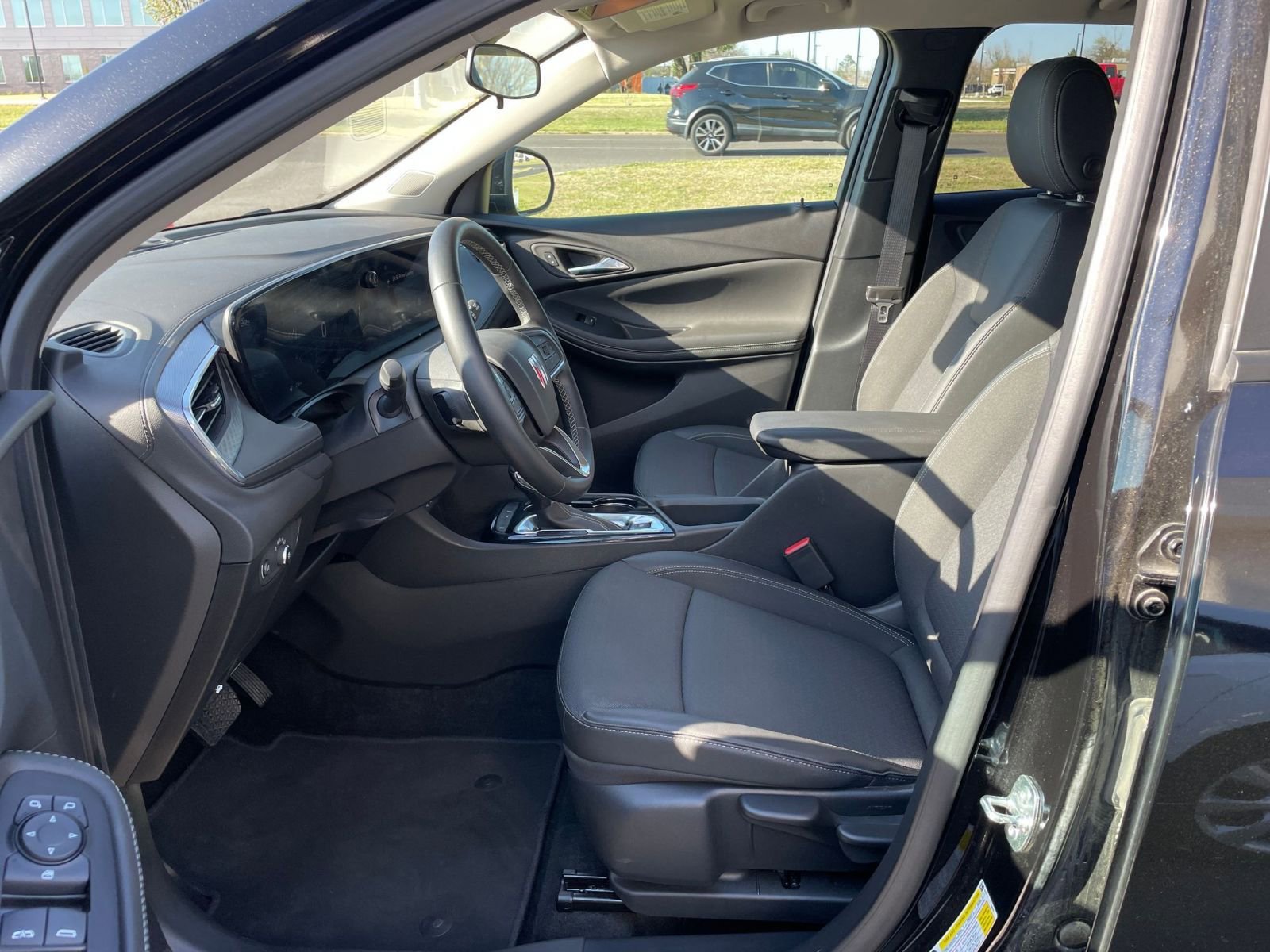 Thumbnail: 2025 Buick Encore GX - 25