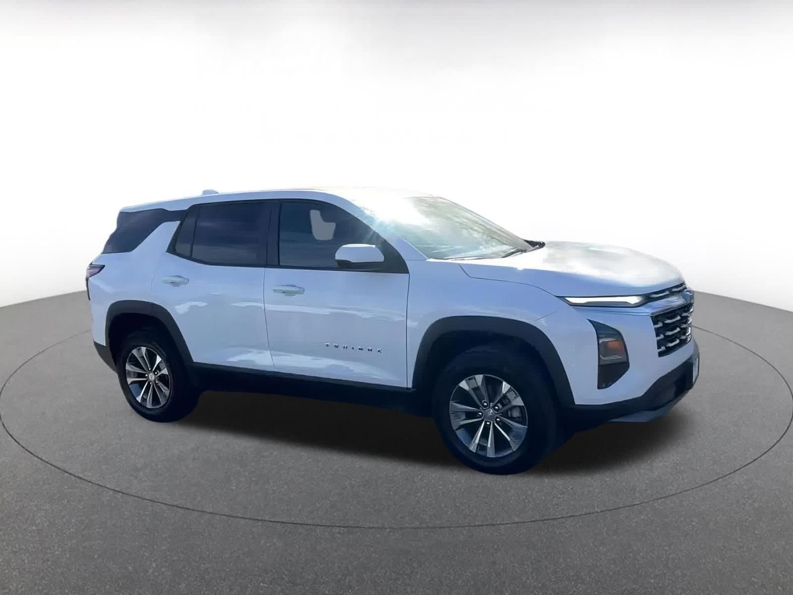 Thumbnail: 2025 Chevrolet Equinox - 2