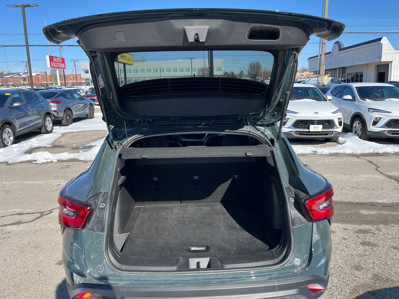 Thumbnail: 2025 Chevrolet Trax - 30