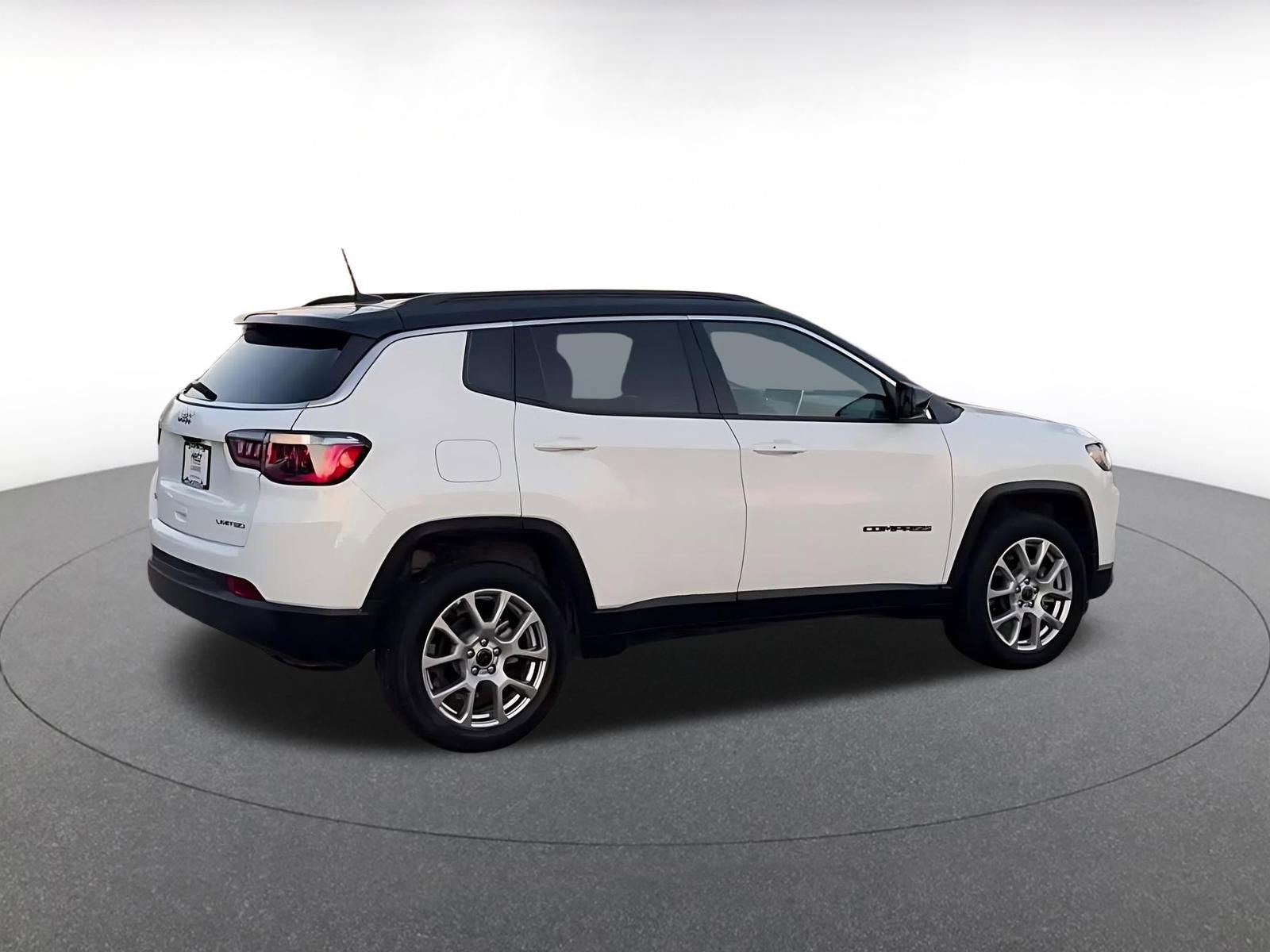 Thumbnail: 2025 Jeep Compass - 15