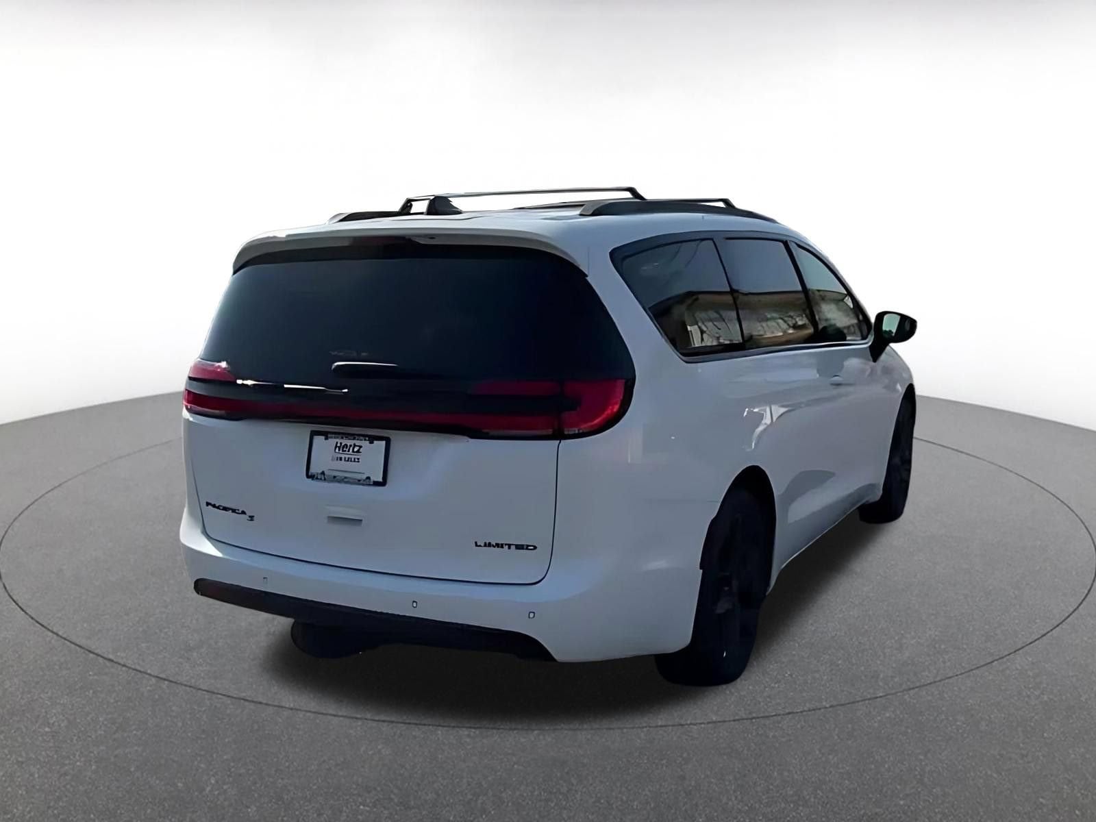 Thumbnail: 2025 Chrysler Pacifica - 14