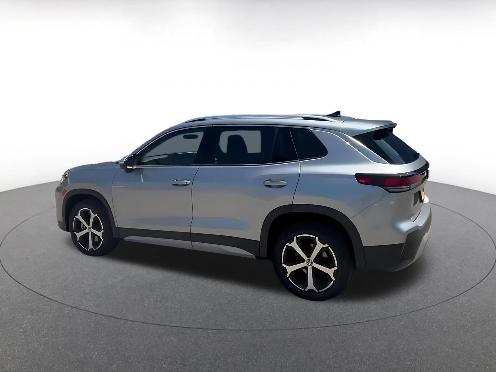 Thumbnail: 2026 Volkswagen Tiguan - 9