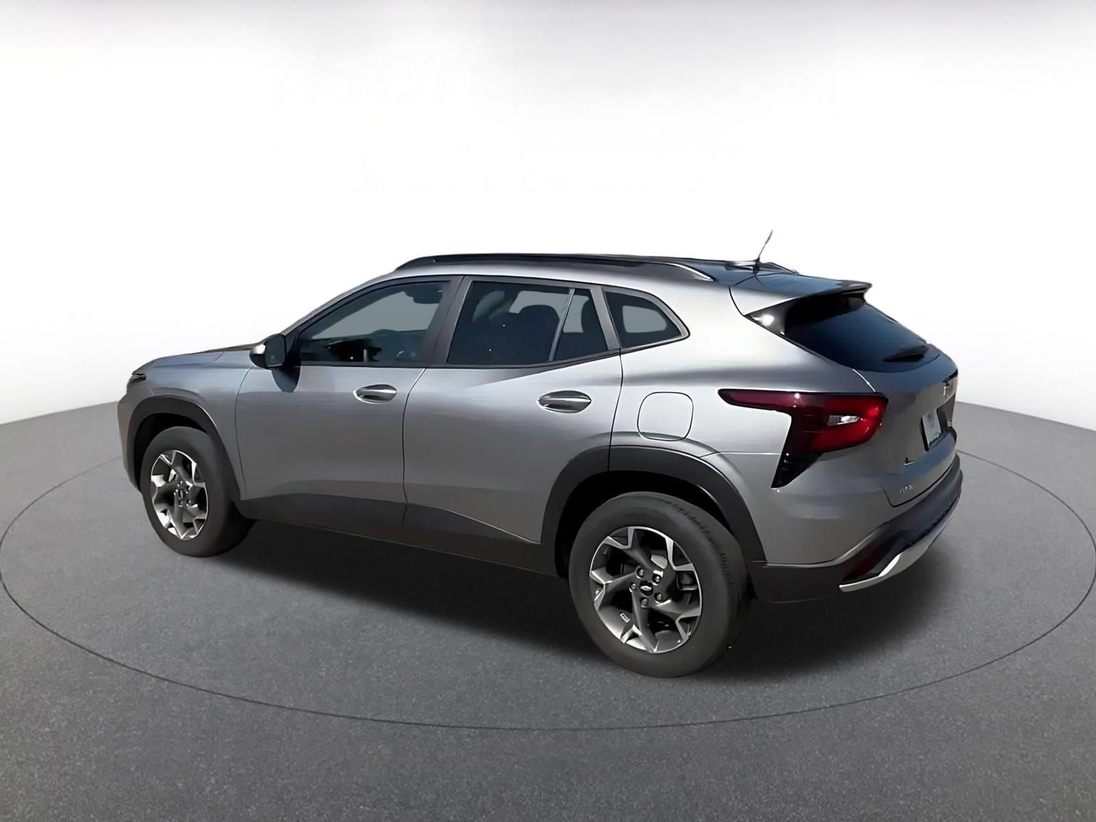 Thumbnail: 2025 Chevrolet Trax - 9