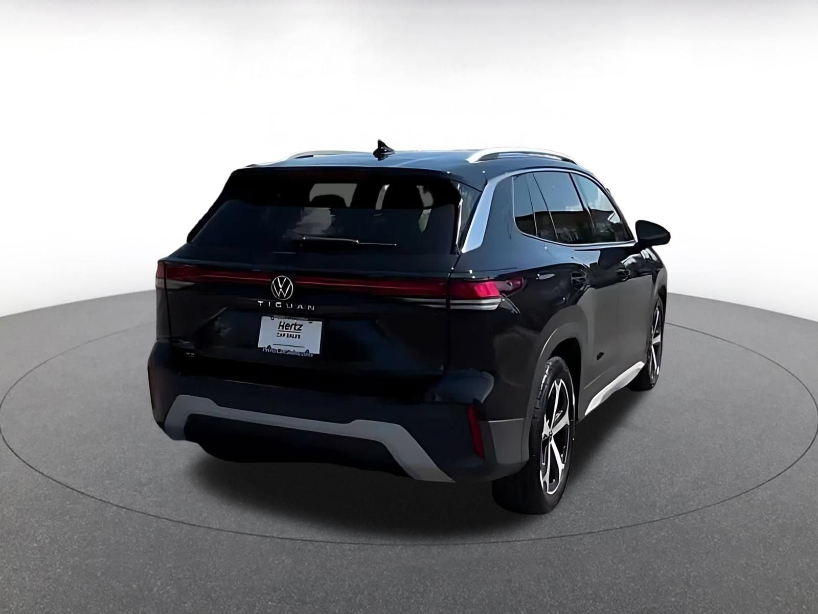 Thumbnail: 2026 Volkswagen Tiguan - 13
