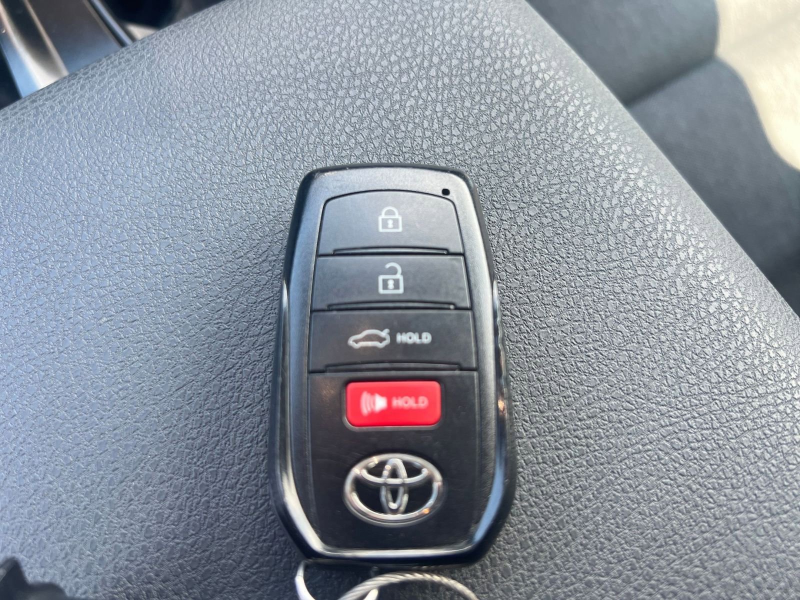Thumbnail: 2025 Toyota Camry - 22