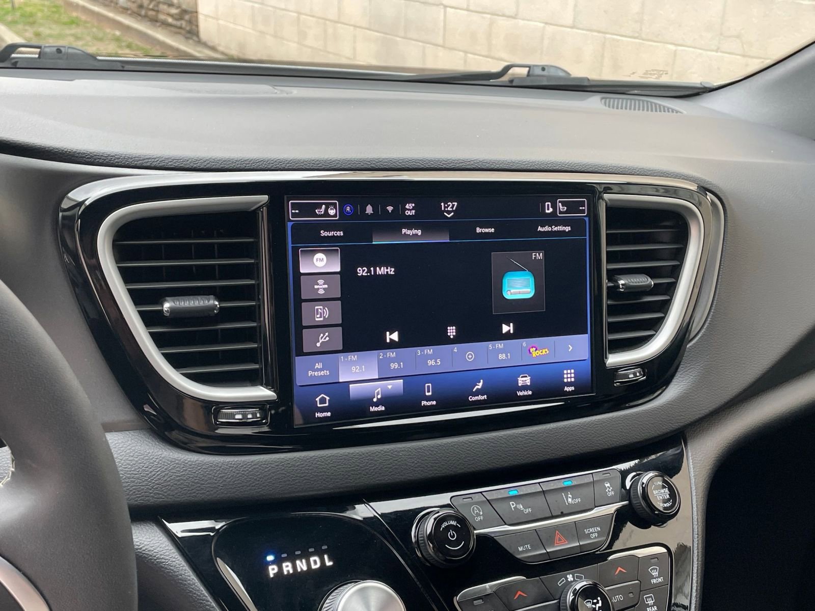 Thumbnail: 2025 Chrysler Pacifica - 21