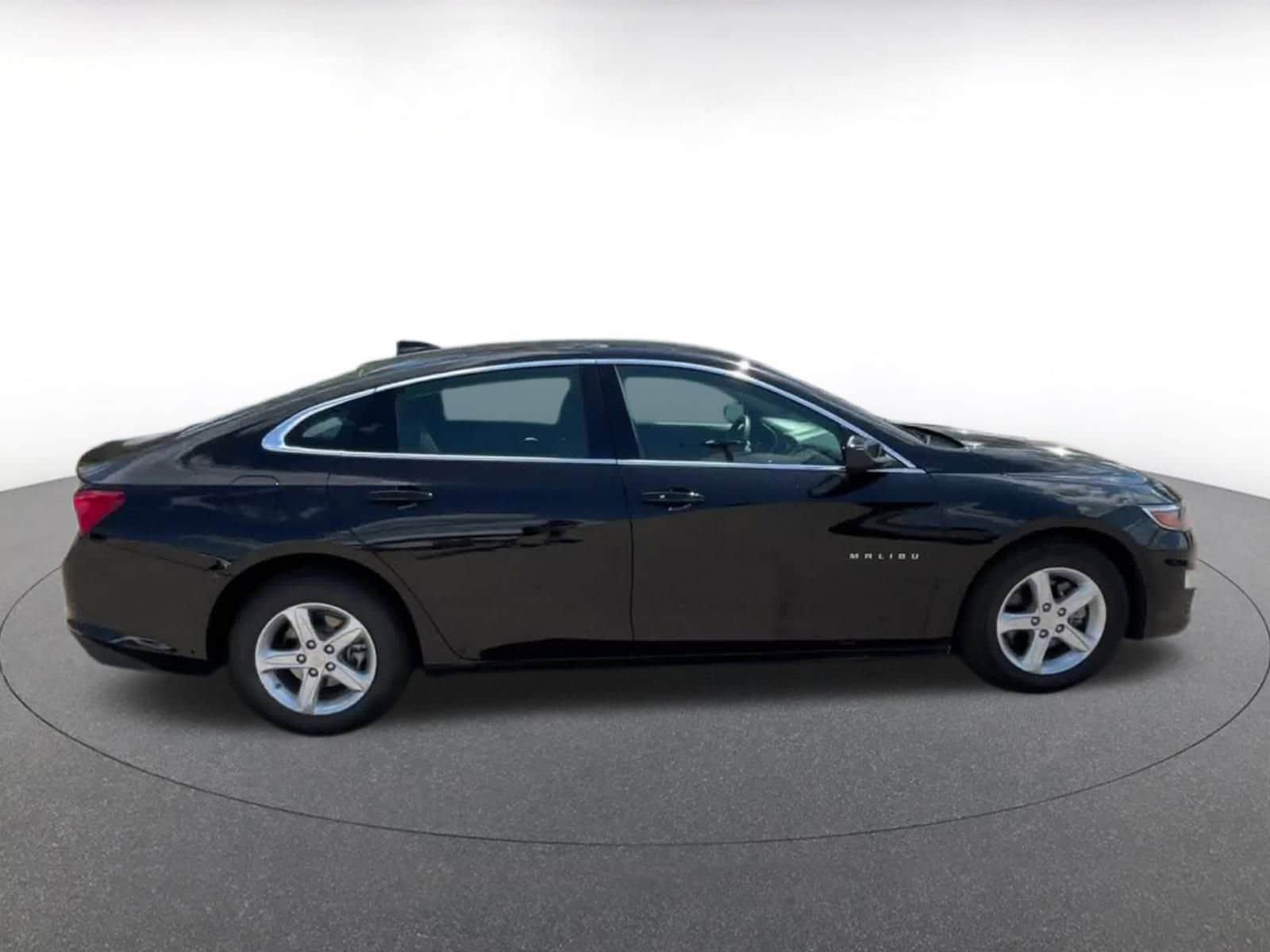 Thumbnail: 2024 Chevrolet Malibu - 16