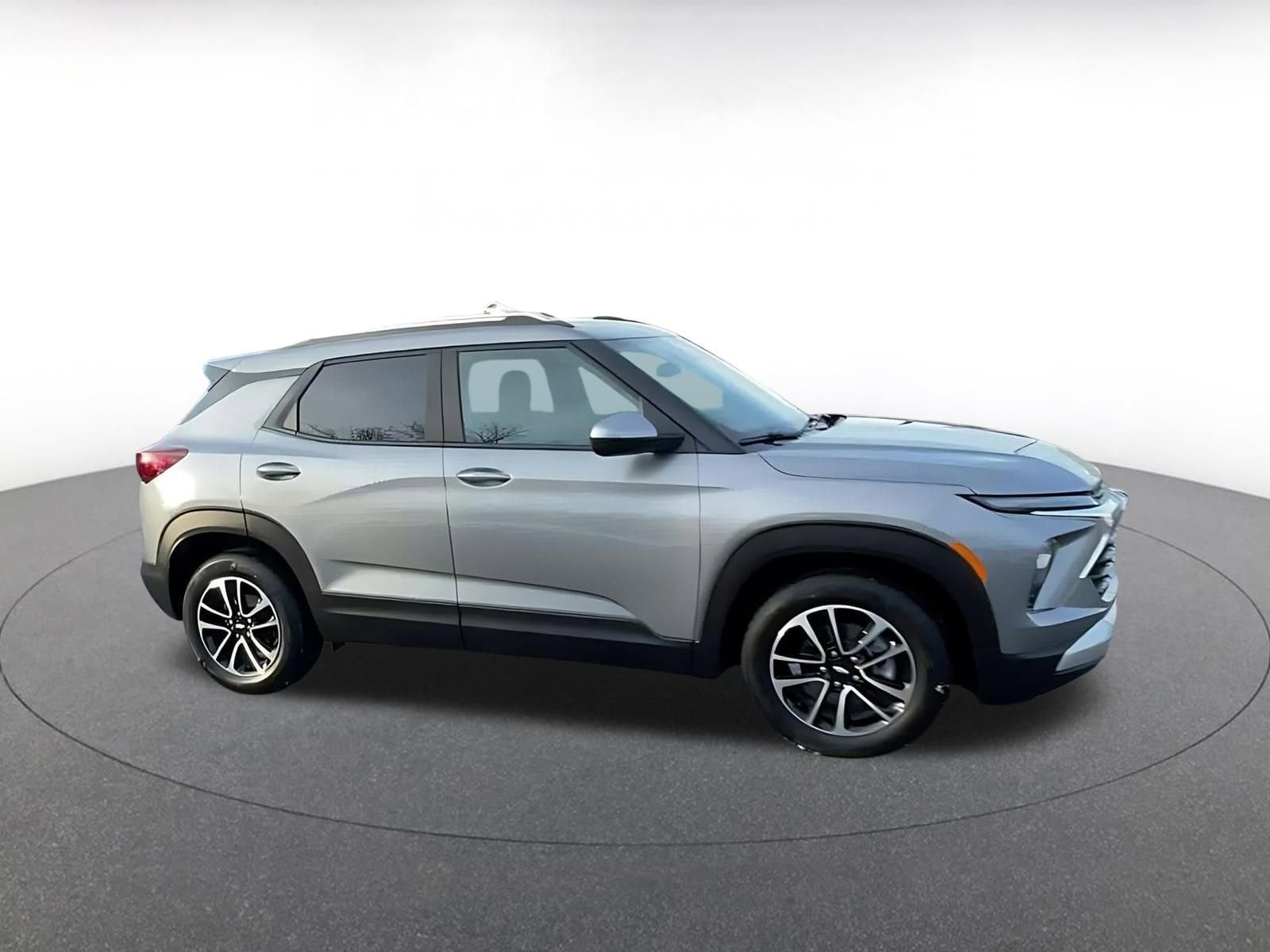 Thumbnail: 2025 Chevrolet TrailBlazer - 2