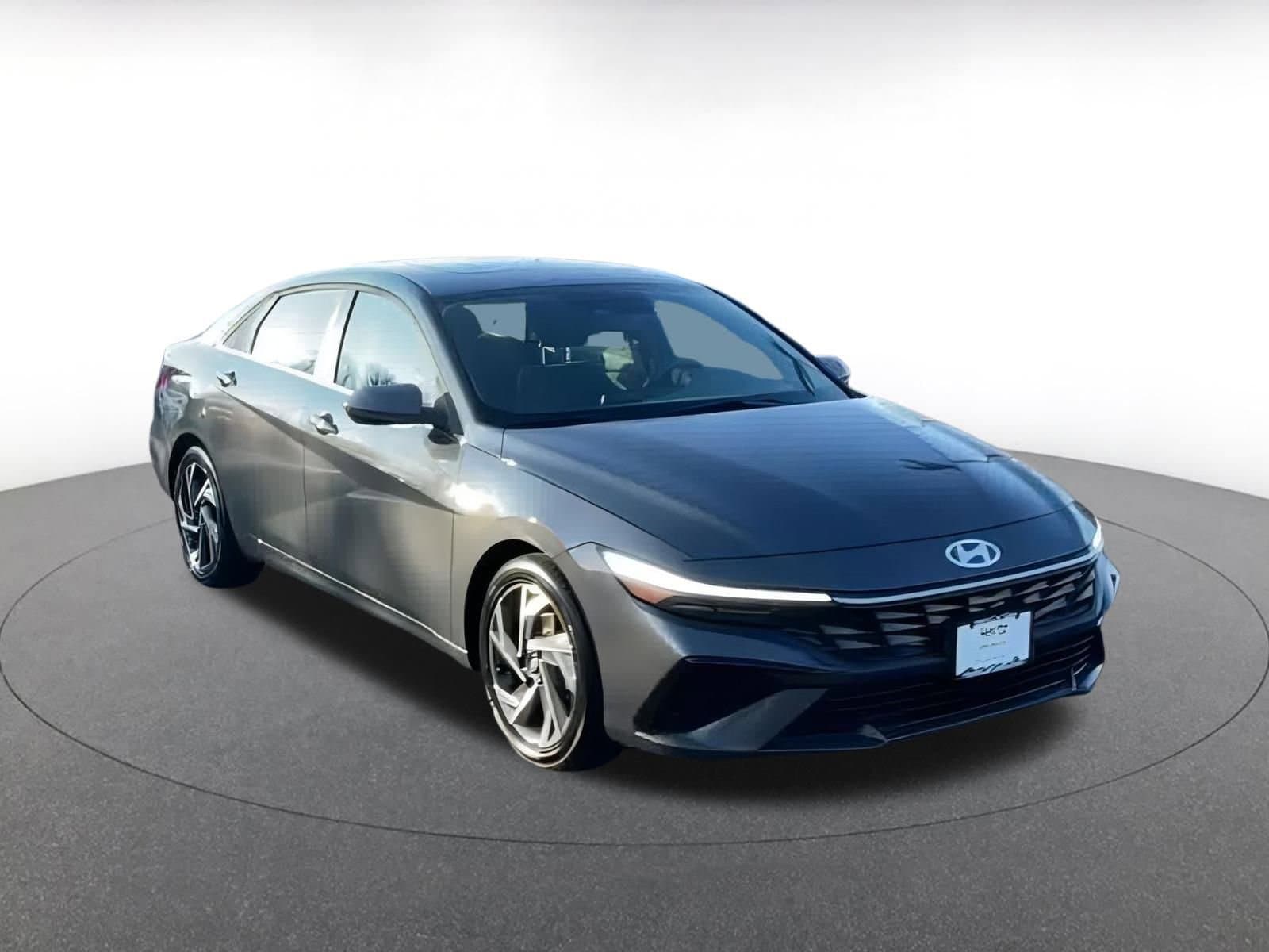 Thumbnail: 2025 Hyundai Elantra - 2