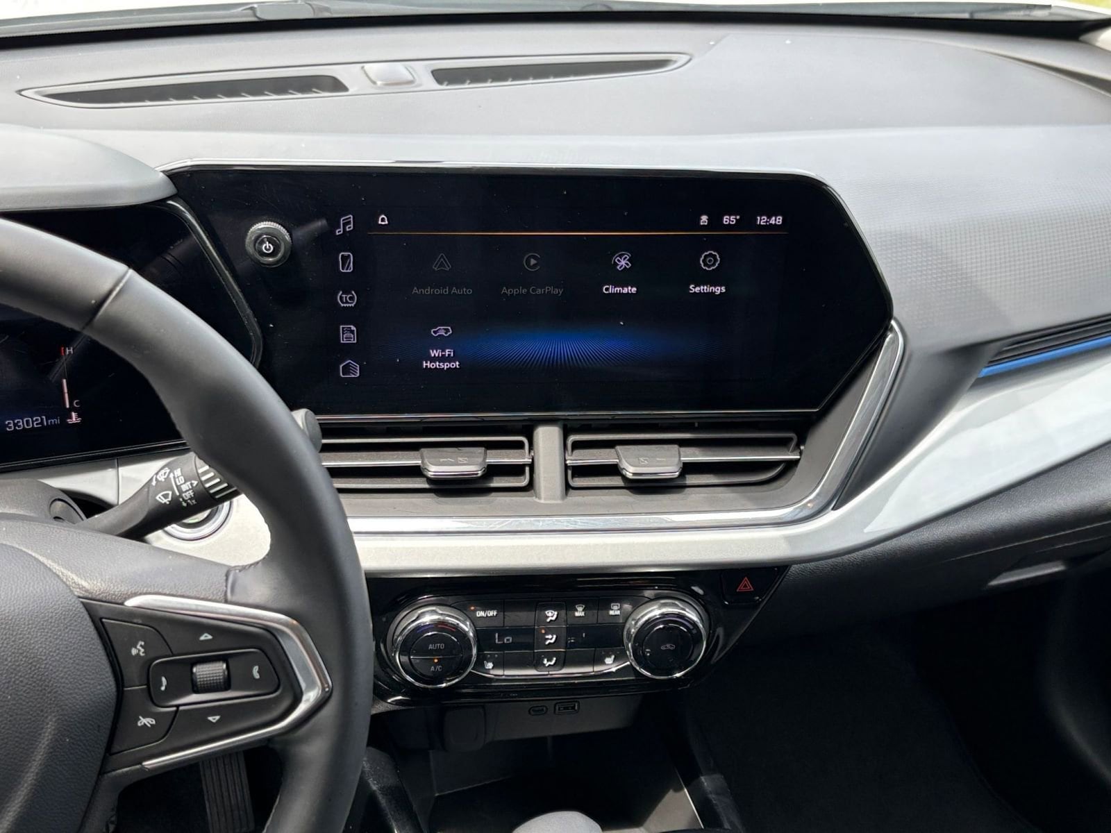 Thumbnail: 2025 Chevrolet Trax - 17