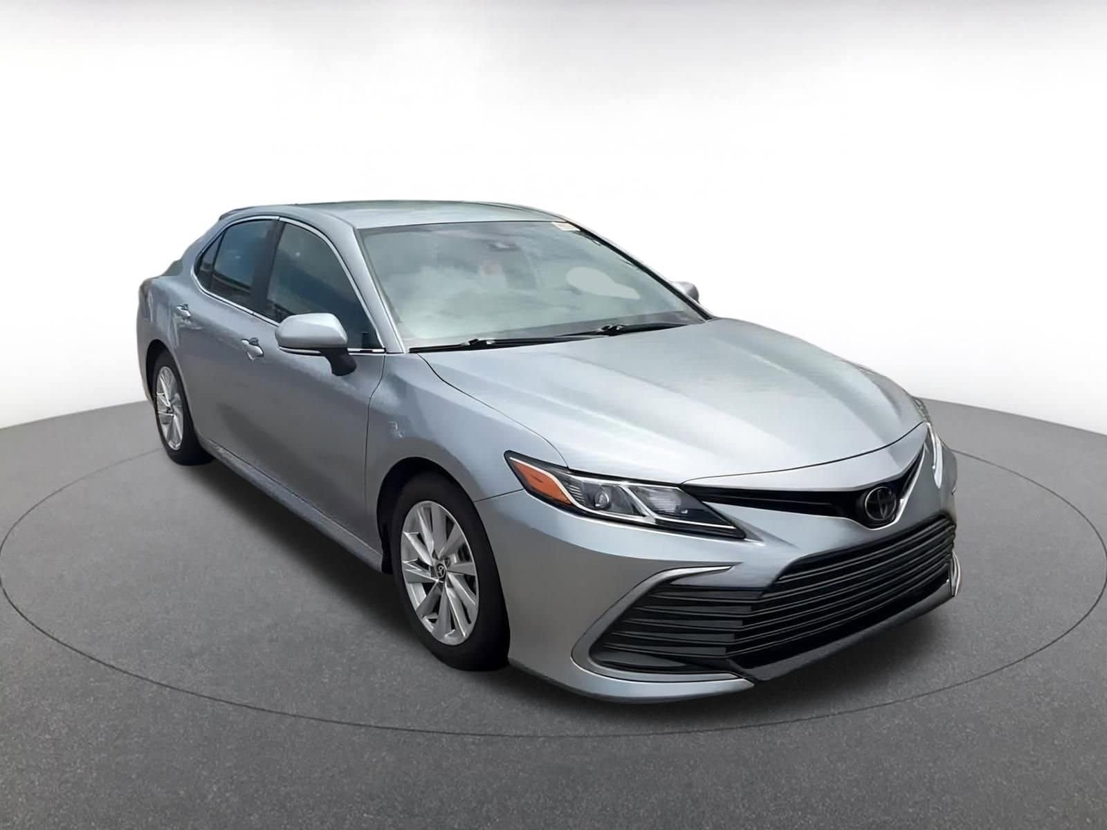 Thumbnail: 2023 Toyota Camry - 3