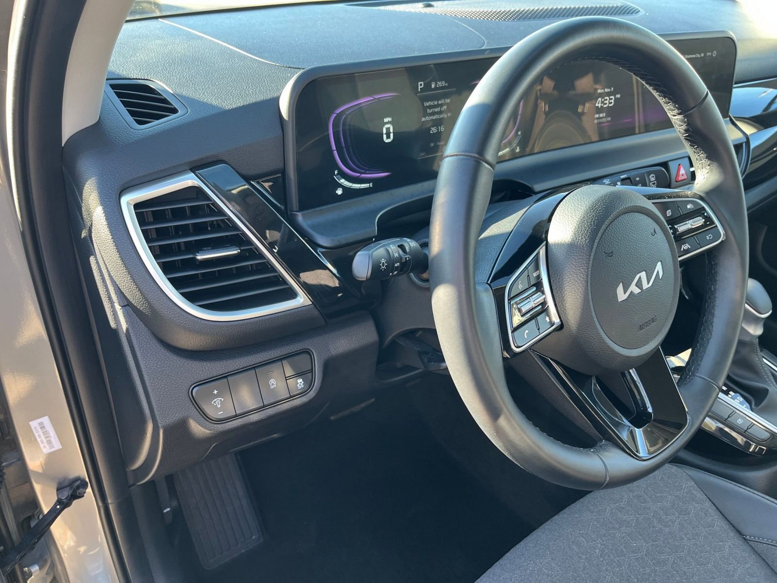 Thumbnail: 2025 Kia Seltos - 33