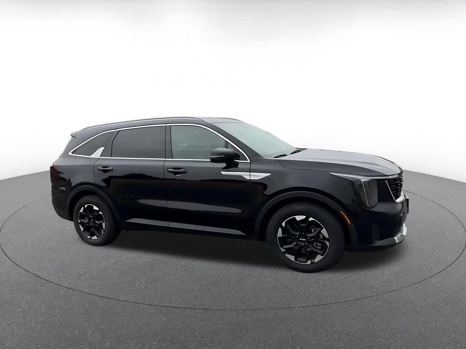 Thumbnail: 2024 Kia Sorento - 2