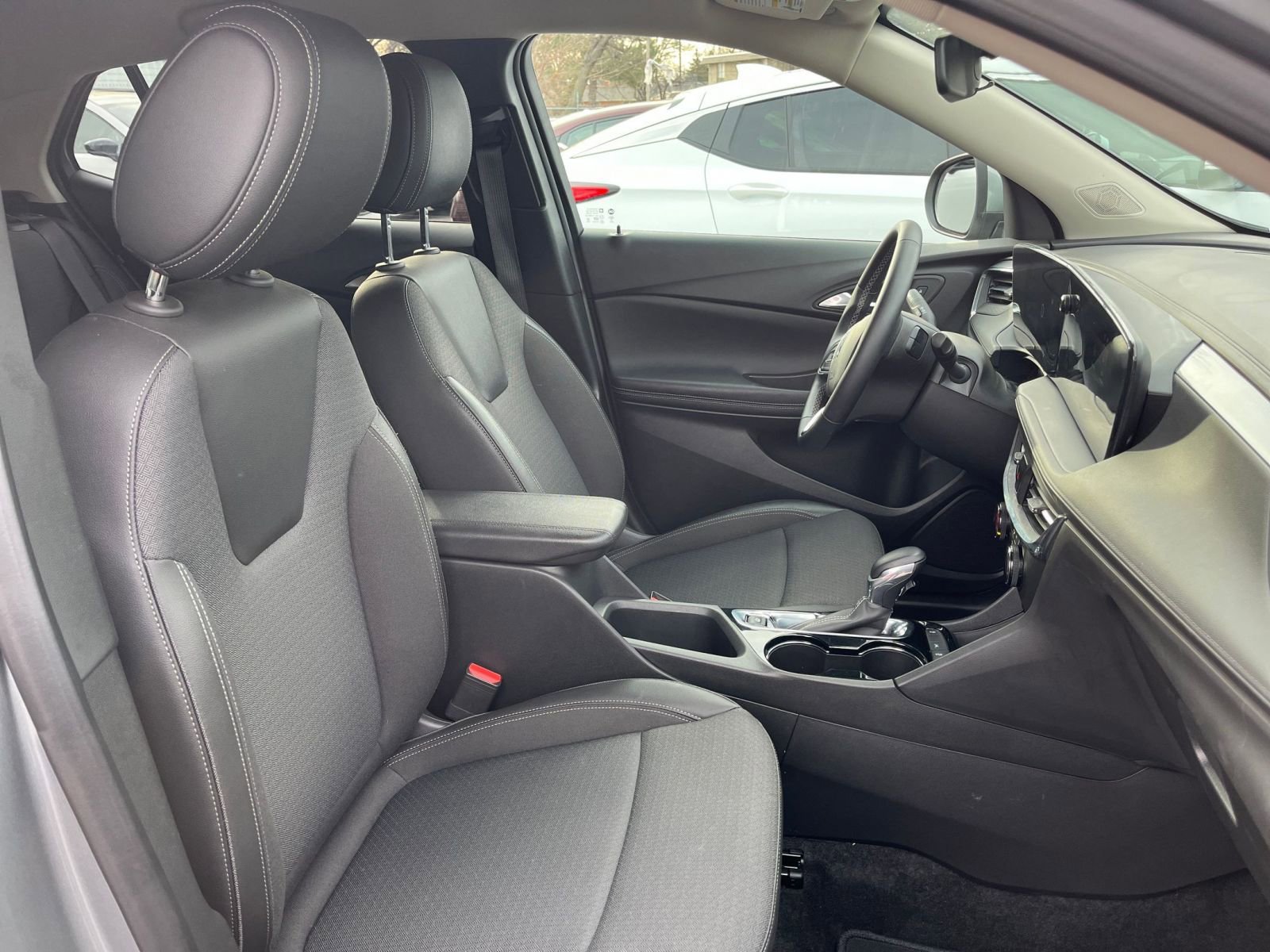 Thumbnail: 2025 Buick Encore GX - 35