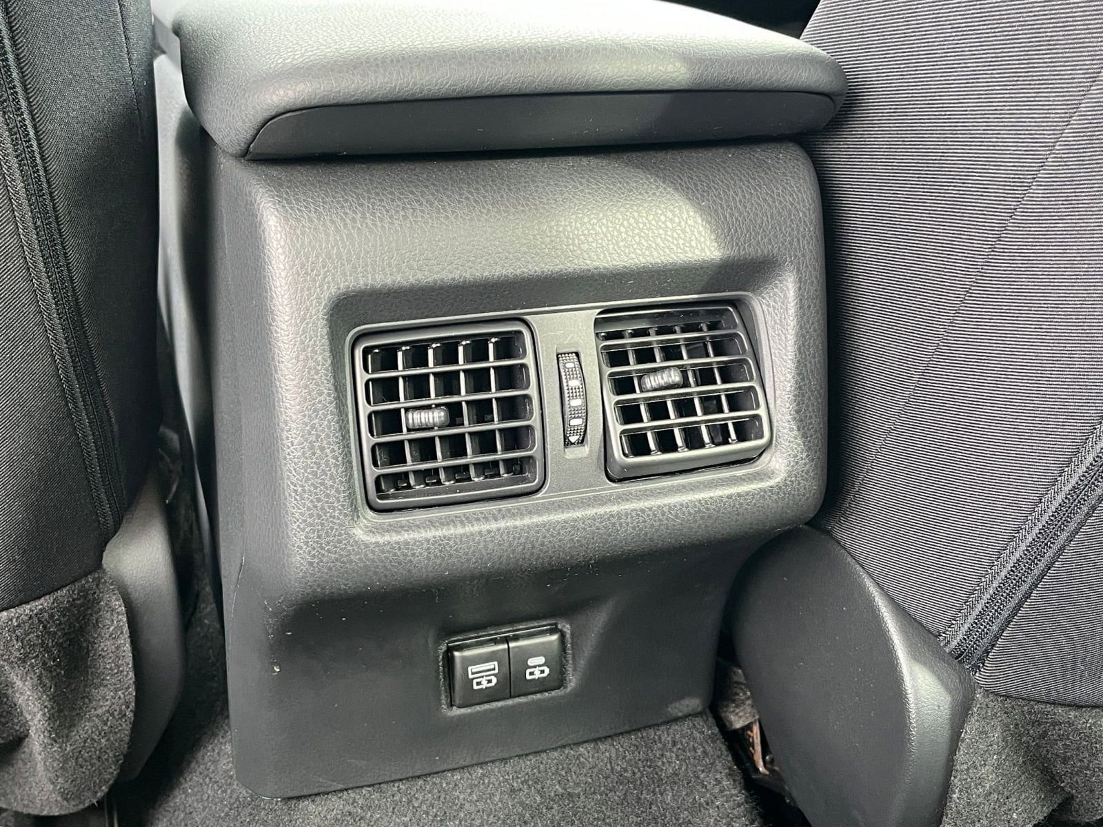 Thumbnail: 2025 Toyota Camry - 23