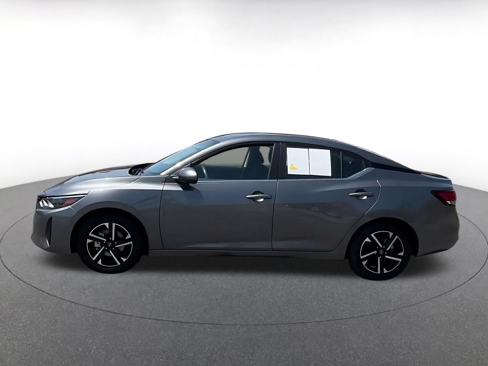 Thumbnail: 2025 Nissan Sentra - 8