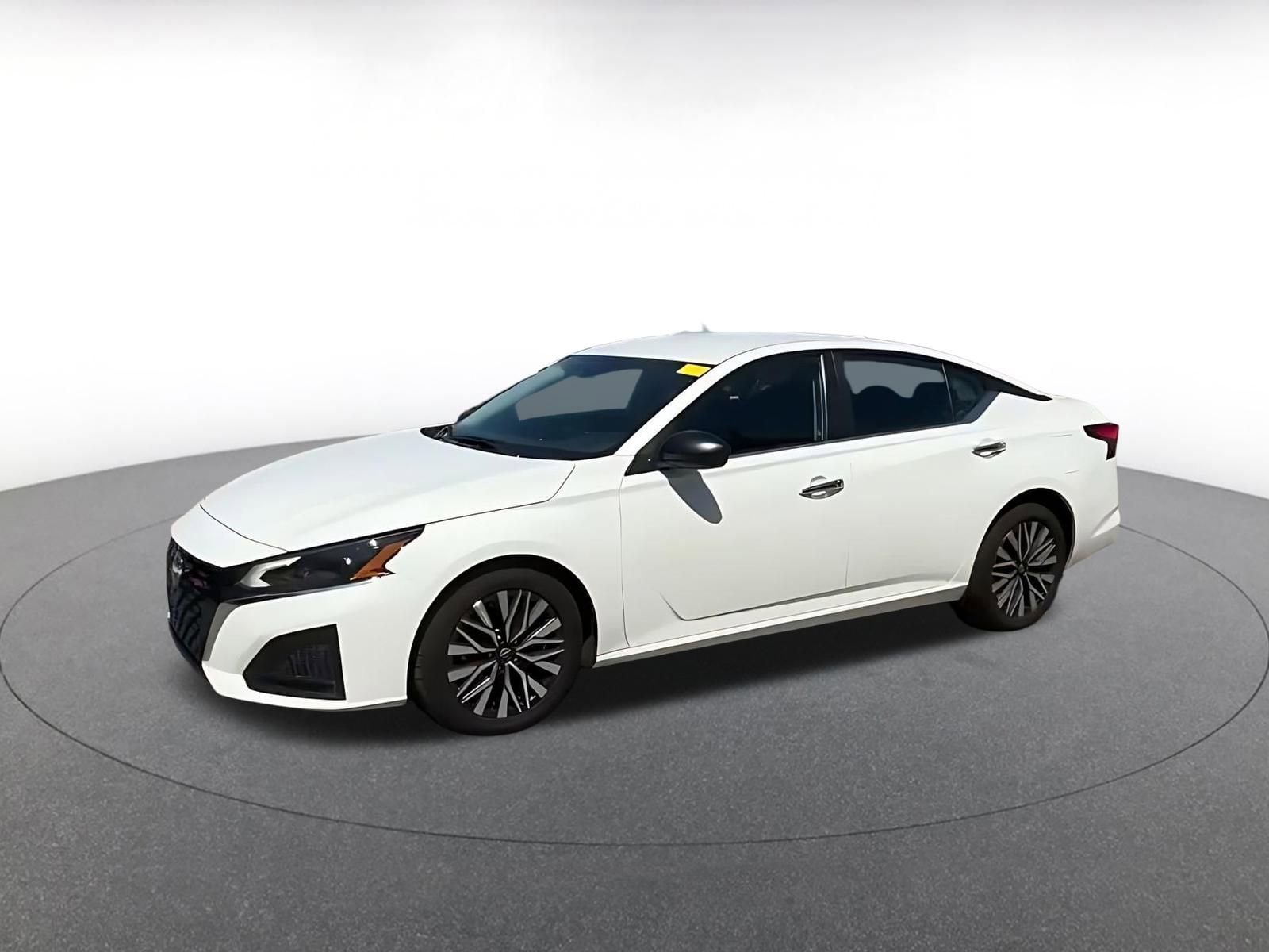 Thumbnail: 2025 Nissan Altima - 7