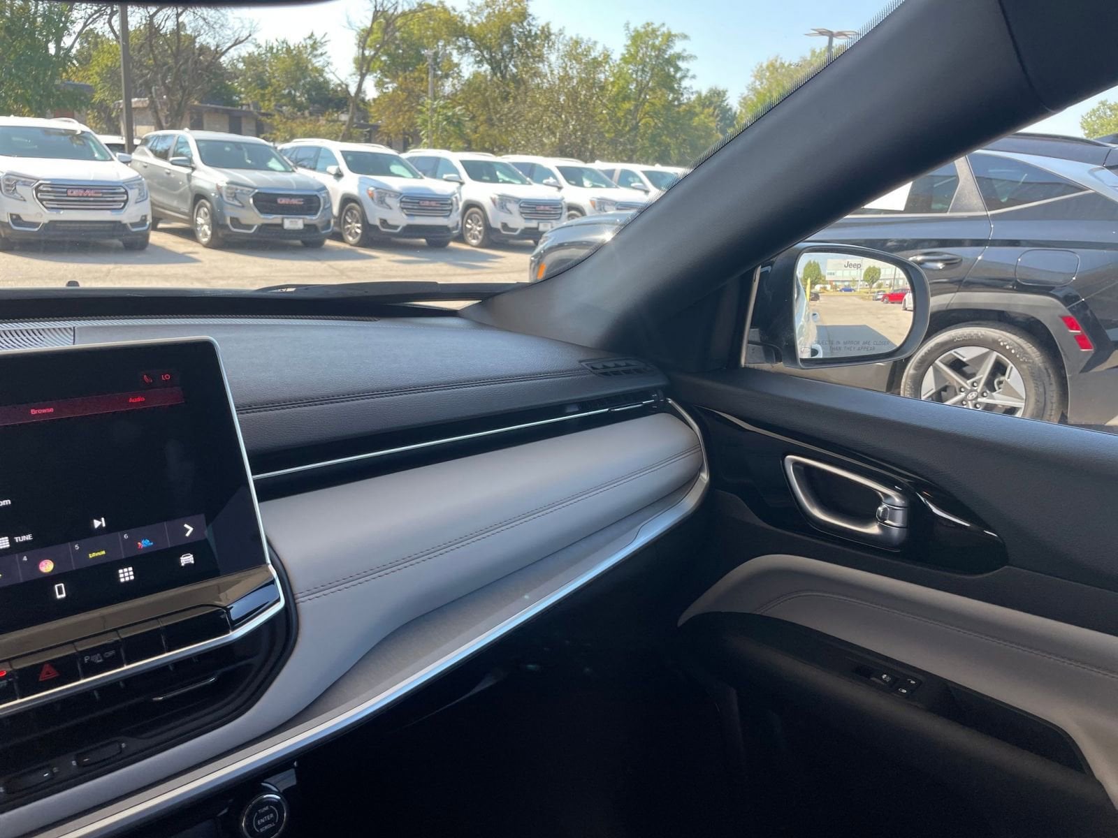 Thumbnail: 2025 Jeep Compass - 35