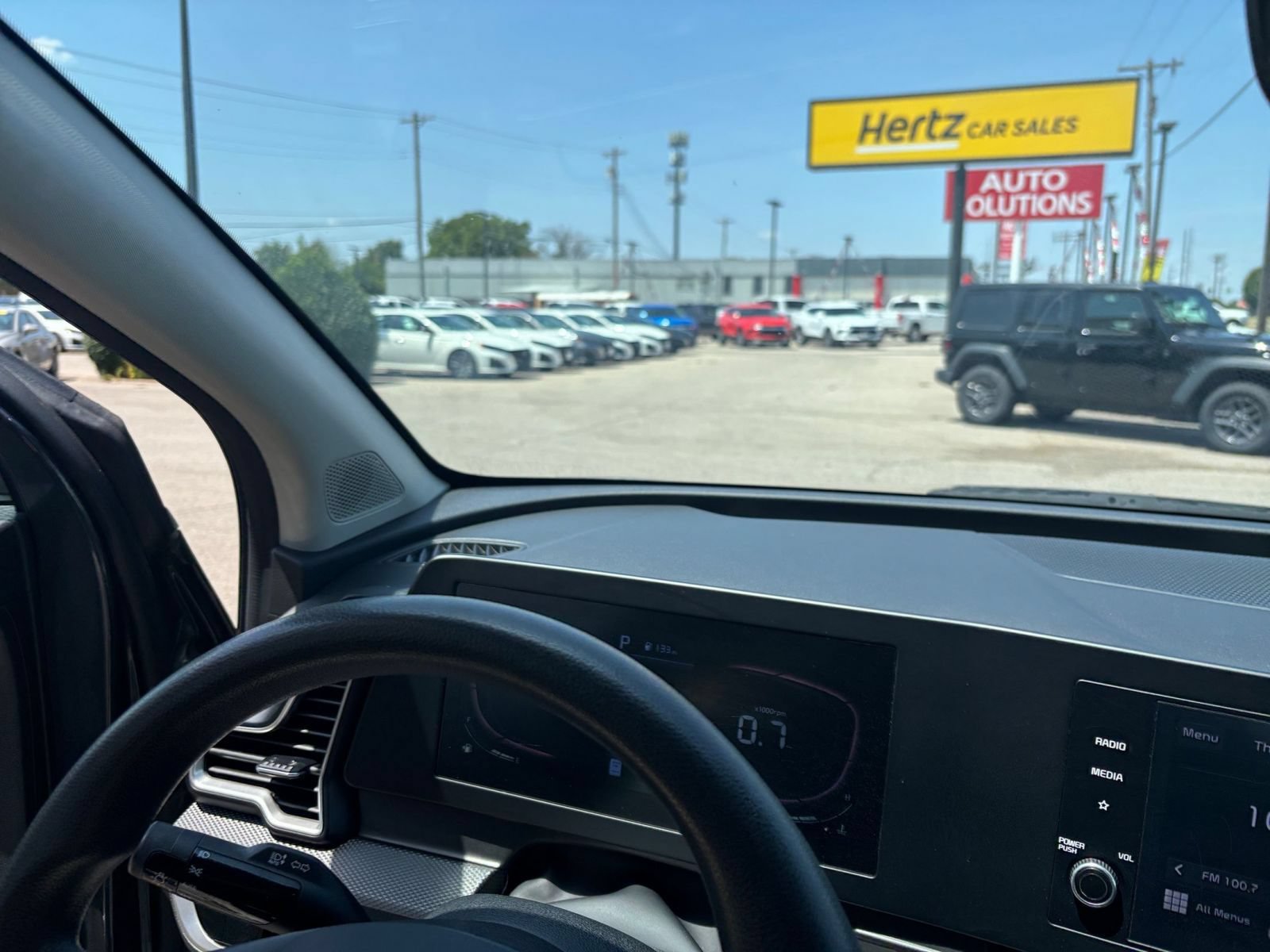 Thumbnail: 2024 Kia Sportage - 32
