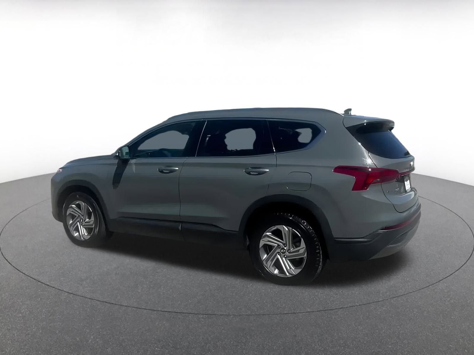Thumbnail: 2023 Hyundai Santa Fe - 10