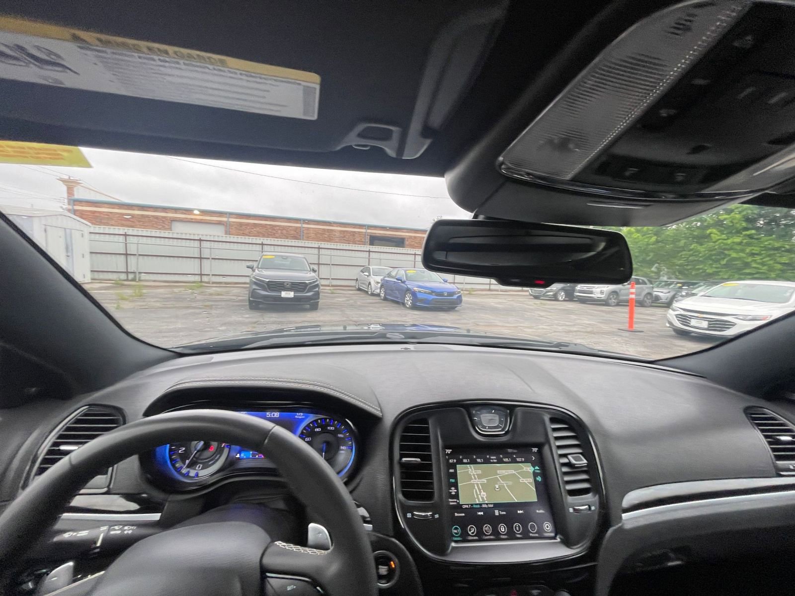 Thumbnail: 2022 Chrysler 300 - 33
