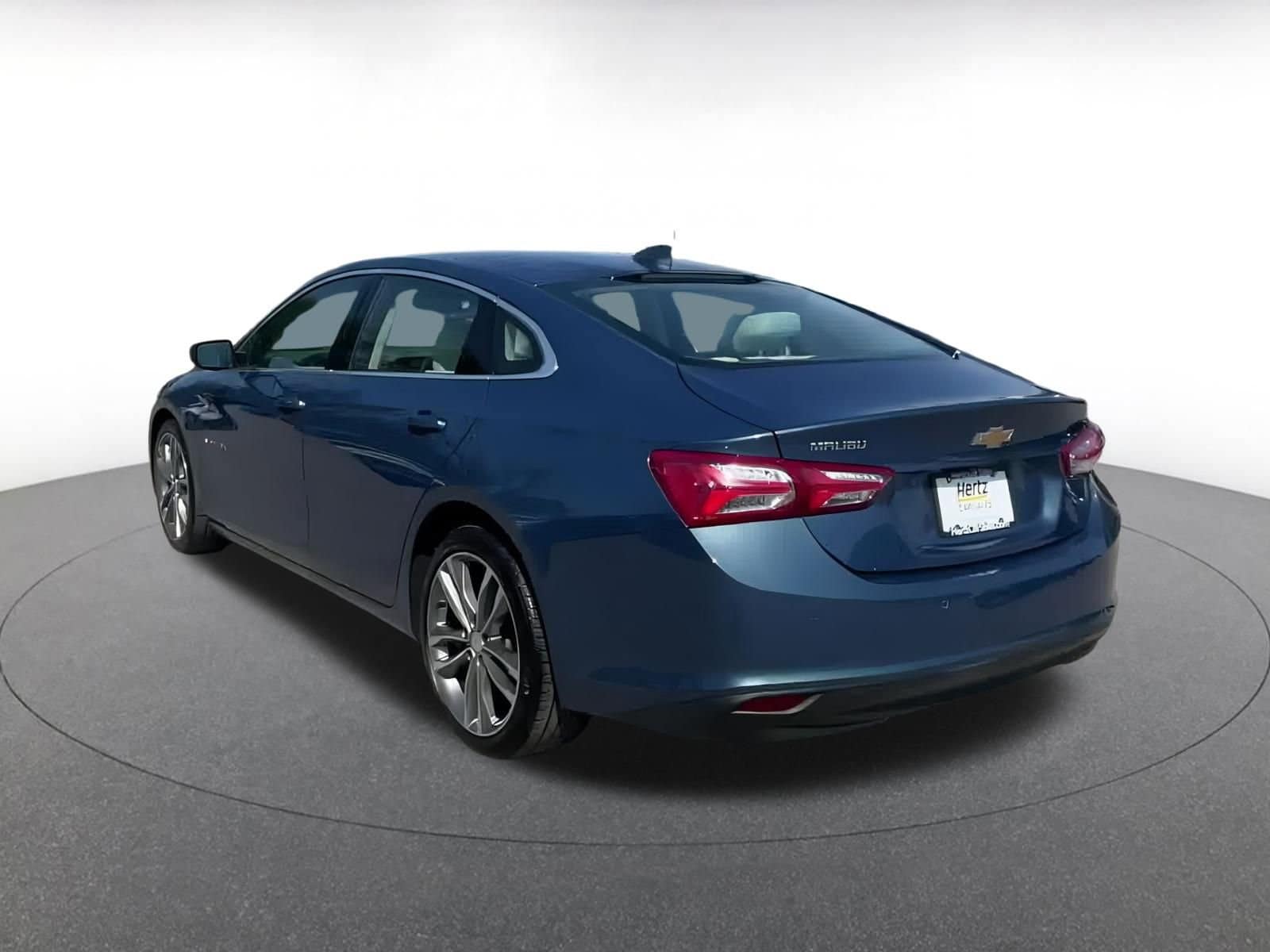 Thumbnail: 2024 Chevrolet Malibu - 11
