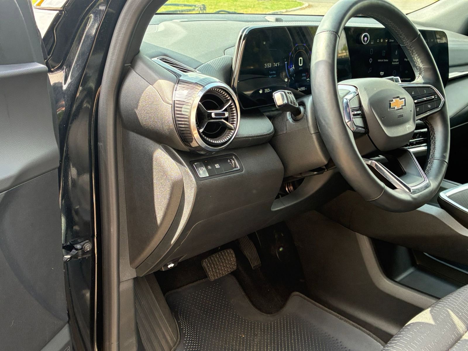 Thumbnail: 2025 Chevrolet Equinox - 35