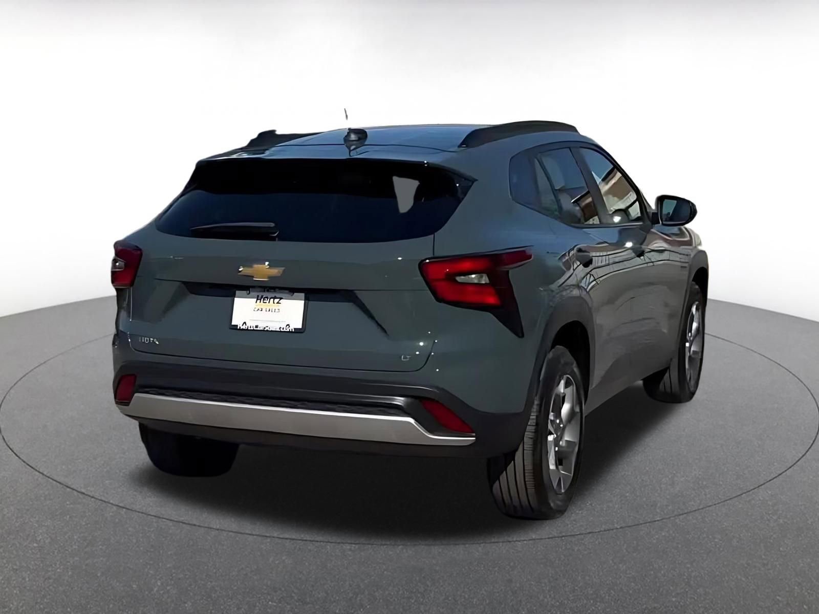 Thumbnail: 2025 Chevrolet Trax - 14