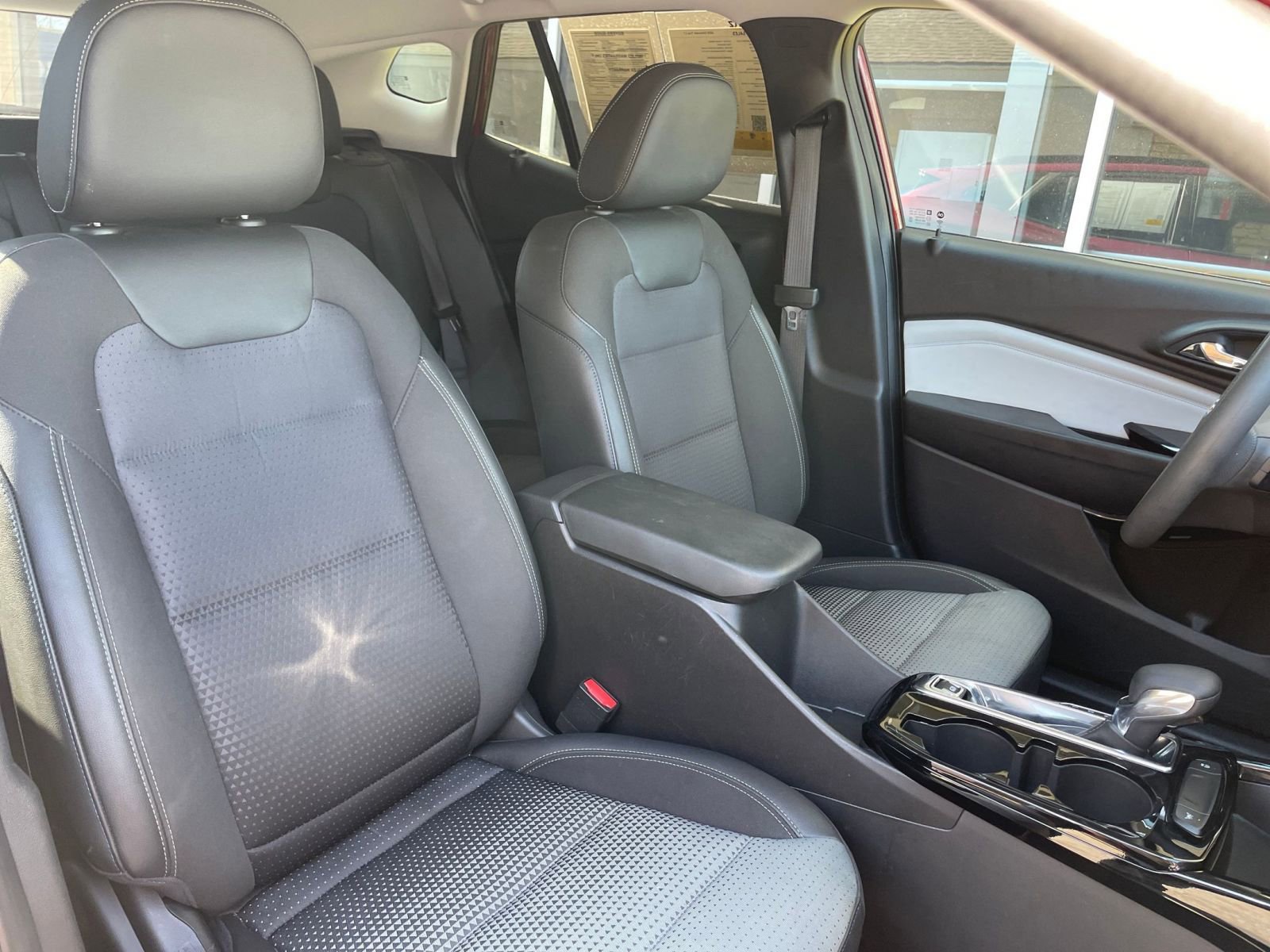 Thumbnail: 2025 Chevrolet Trax - 35