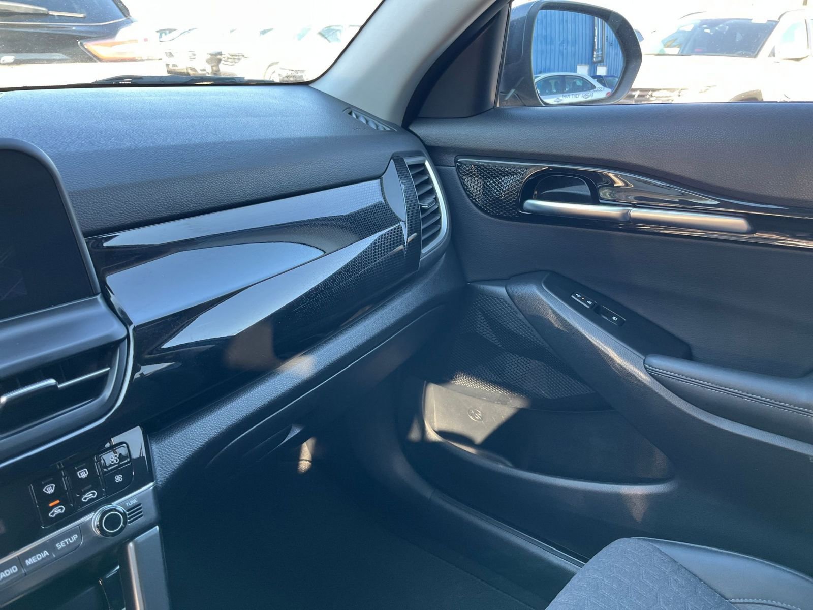 Thumbnail: 2025 Kia Seltos - 34