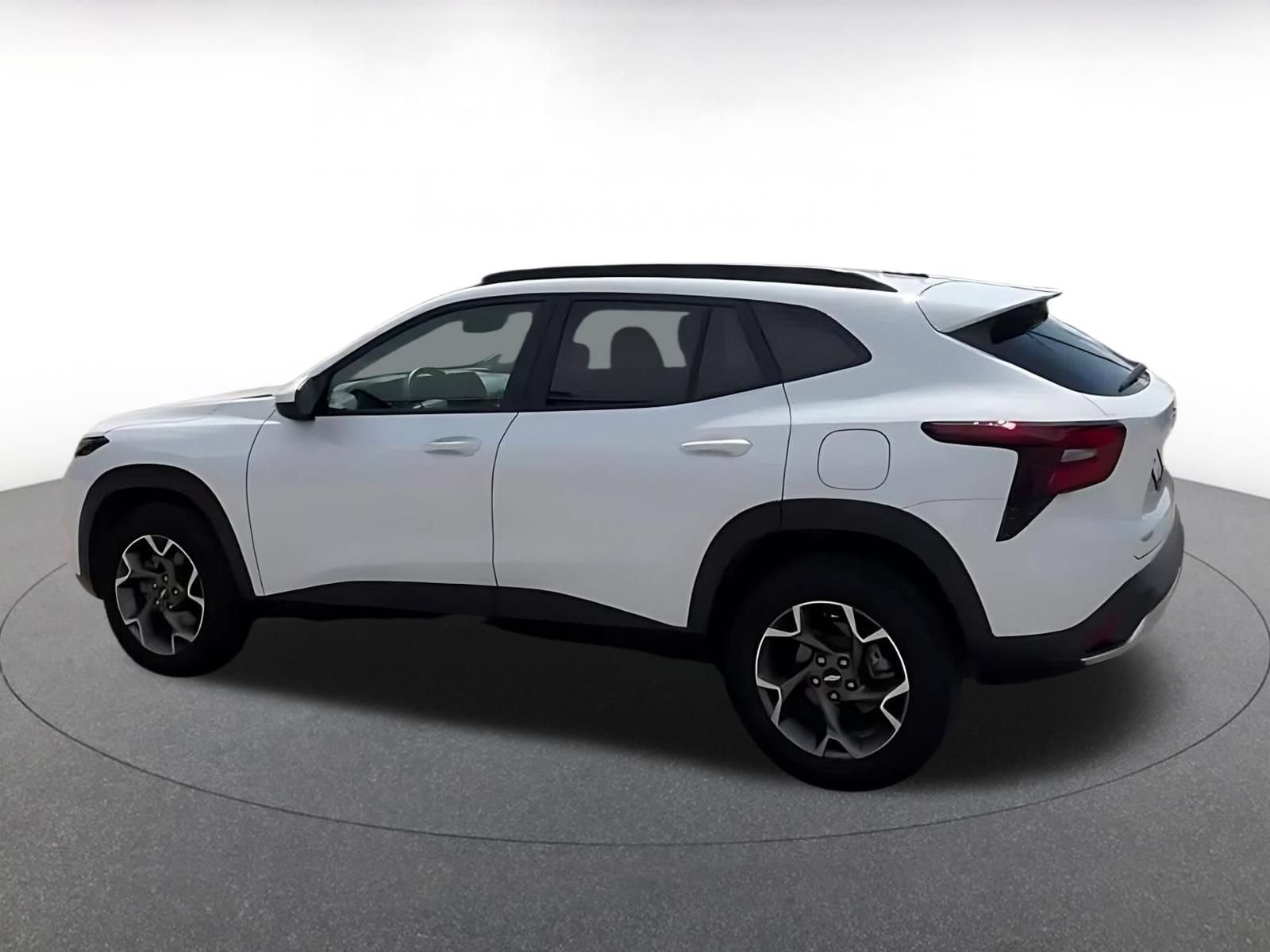 Thumbnail: 2025 Chevrolet Trax - 9