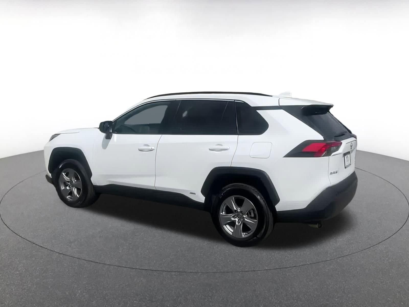 Thumbnail: 2025 Toyota RAV4 - 10