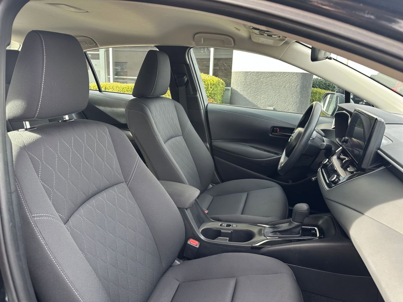 Thumbnail: 2025 Toyota Corolla - 34