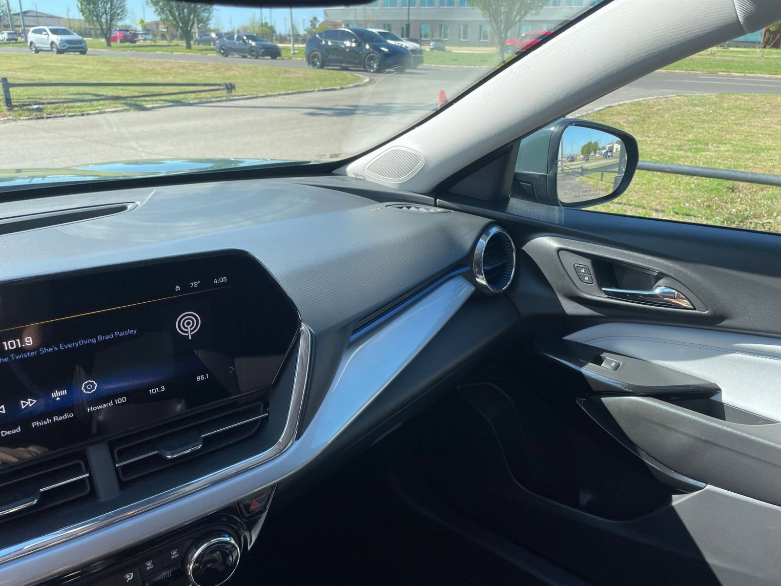 Thumbnail: 2025 Chevrolet Trax - 34