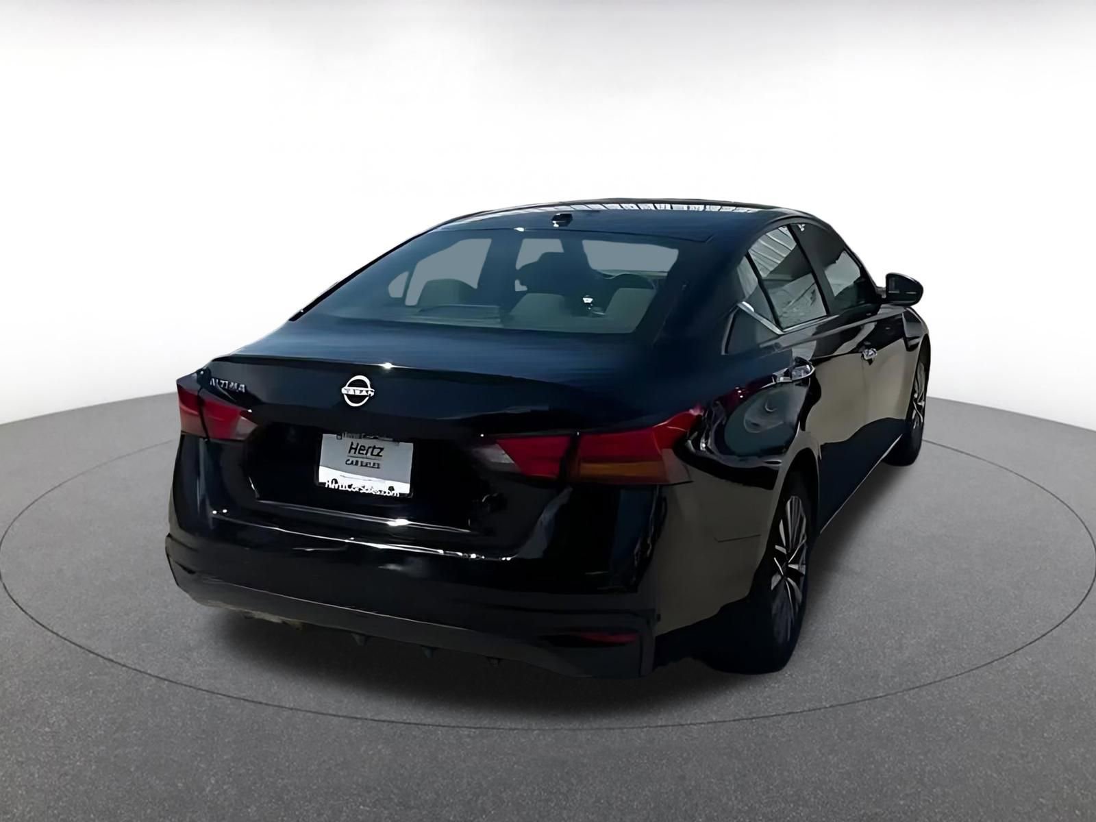 Thumbnail: 2025 Nissan Altima - 15