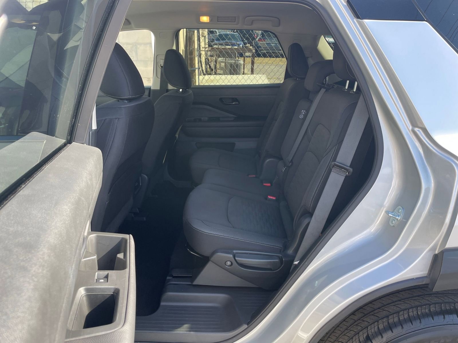 Thumbnail: 2025 Nissan Pathfinder - 25