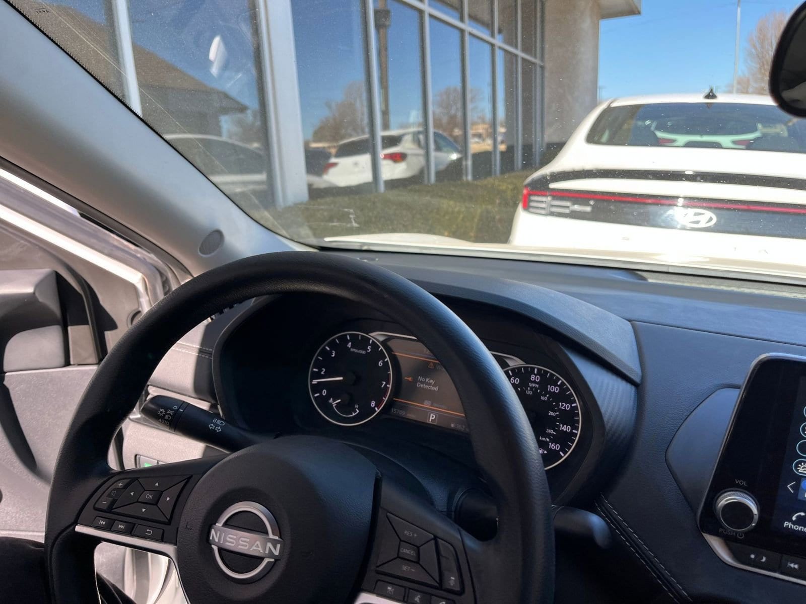 Thumbnail: 2025 Nissan Sentra - 32