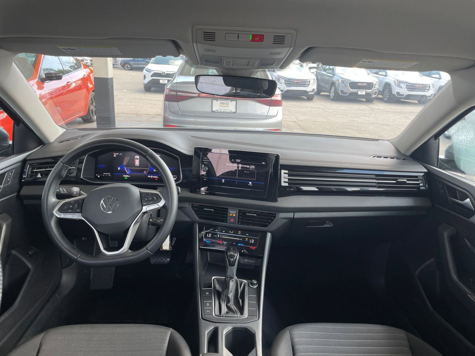 Thumbnail: 2025 Volkswagen Jetta - 31