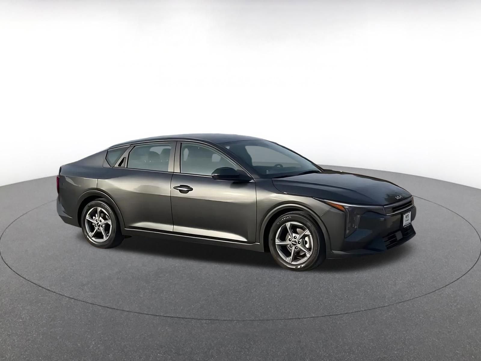 Thumbnail: 2025 Kia K4 - 2