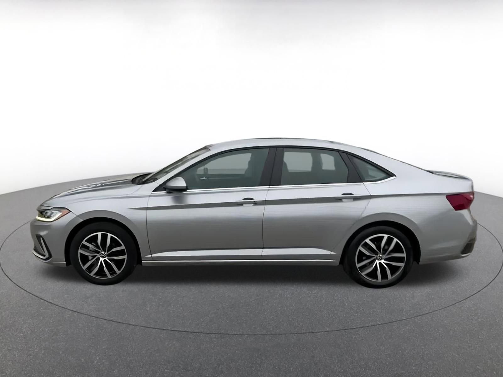 Thumbnail: 2025 Volkswagen Jetta - 10