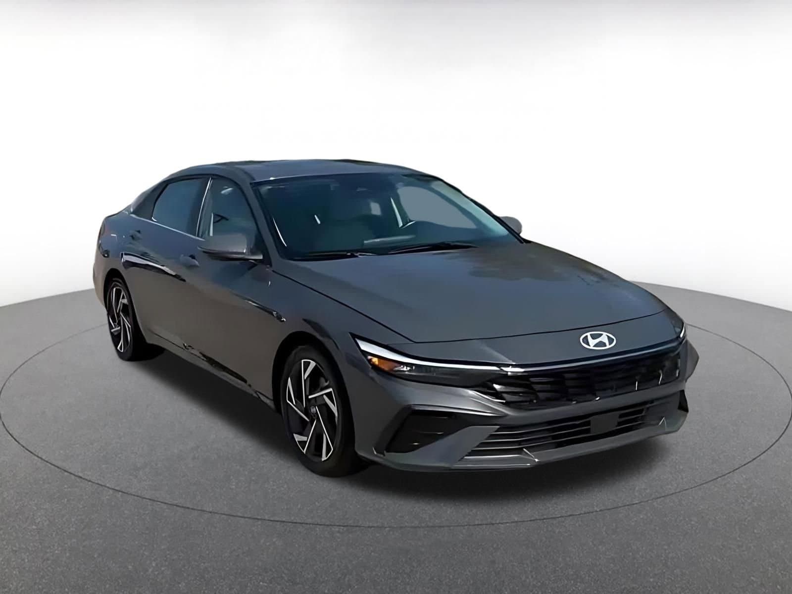 Thumbnail: 2025 Hyundai Elantra - 3