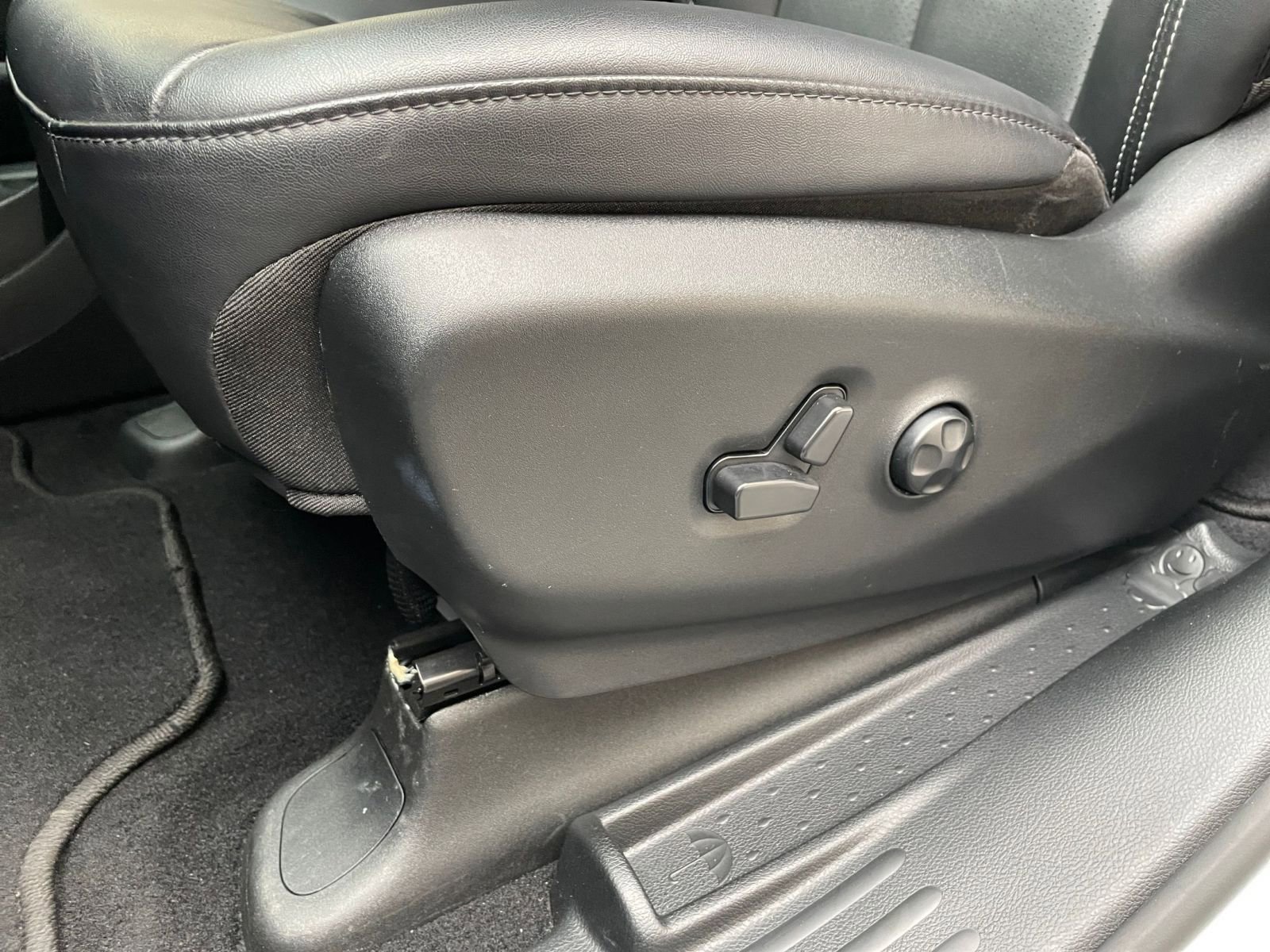 Thumbnail: 2025 Chrysler Pacifica - 23