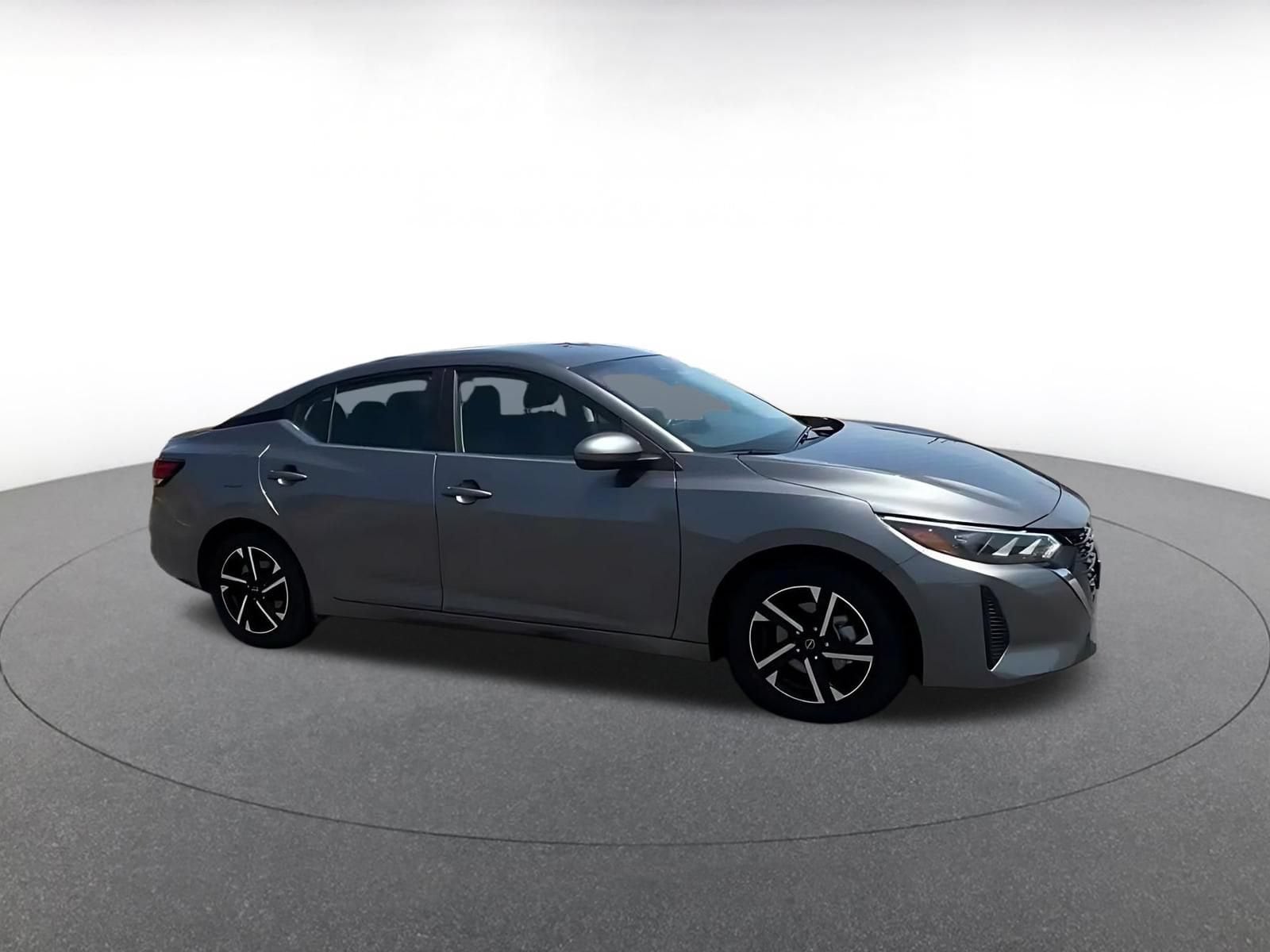 Thumbnail: 2025 Nissan Sentra - 2