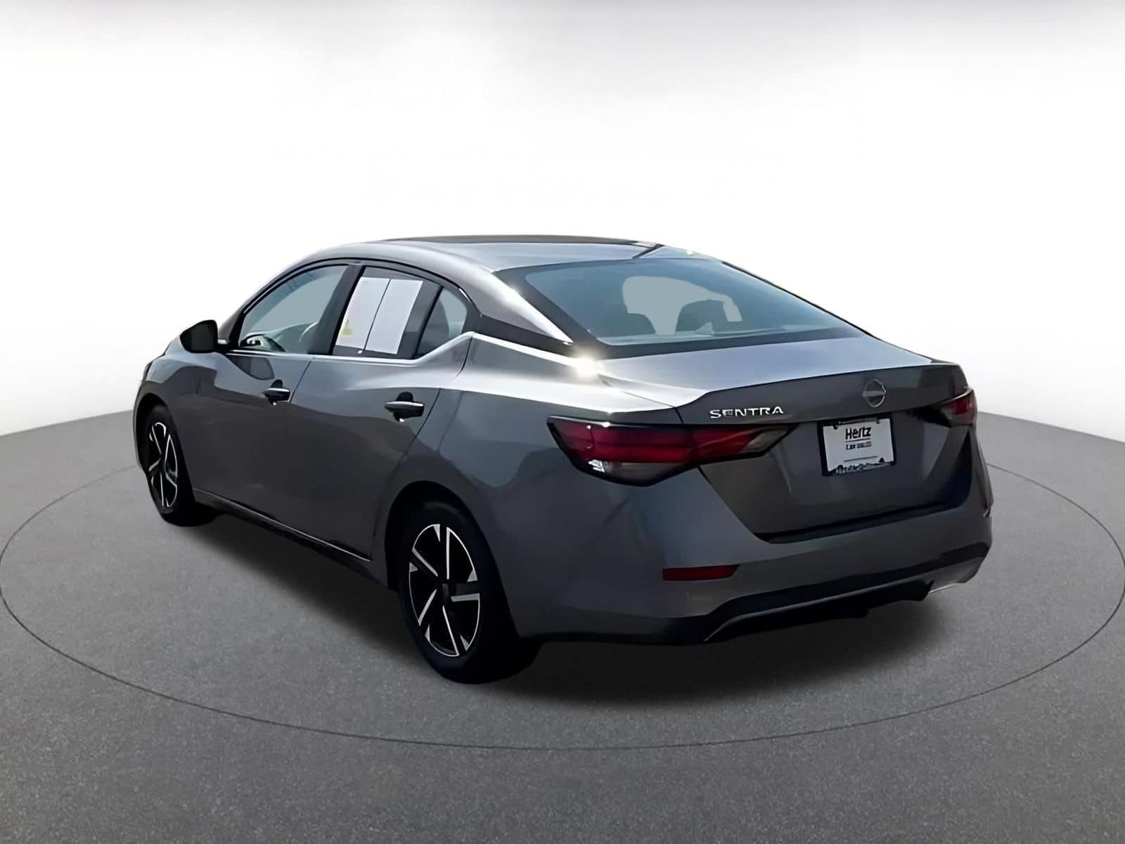 Thumbnail: 2025 Nissan Sentra - 10